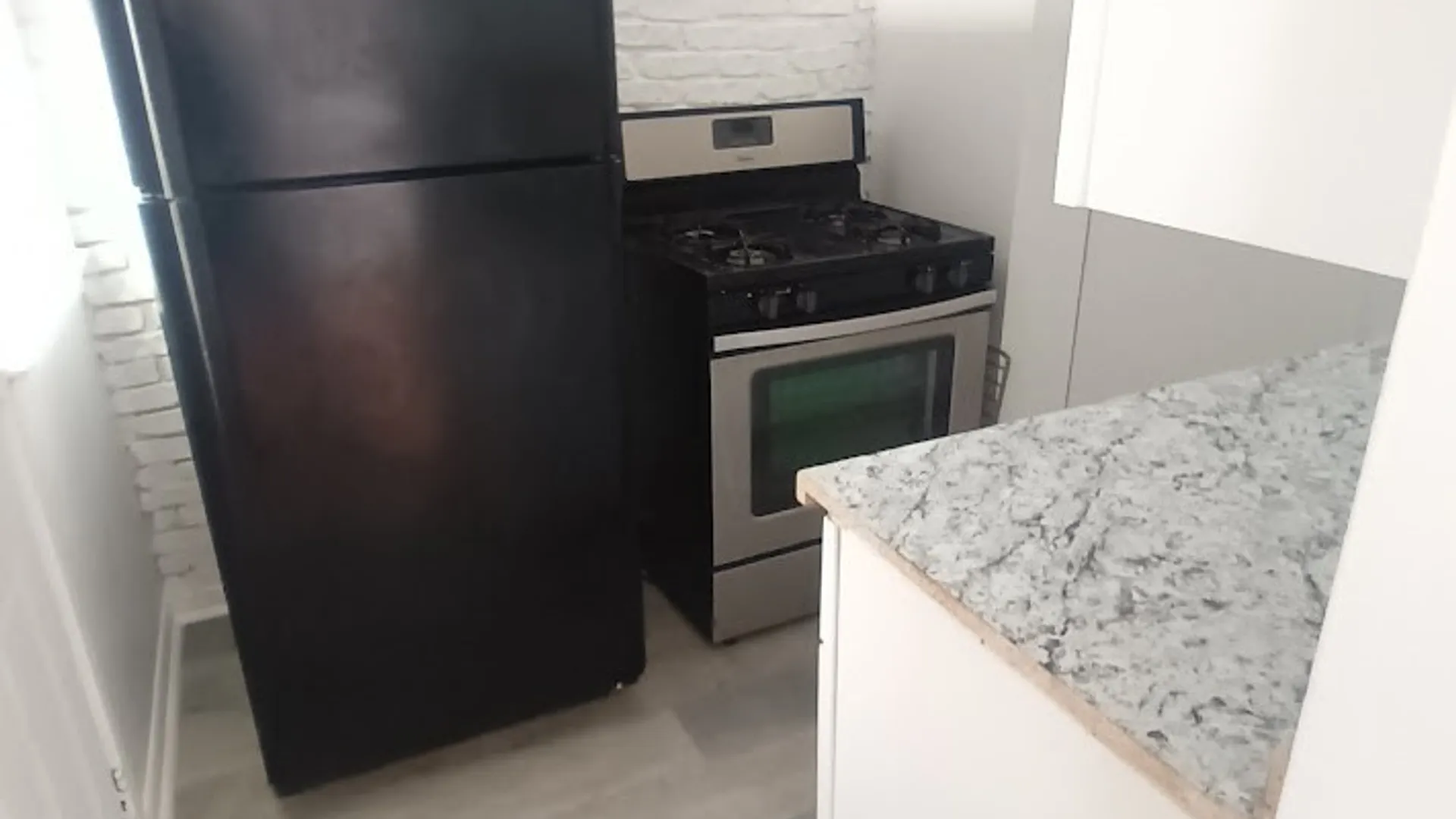 Property at 13 Bennett Village, Buffalo, NY 14214 7