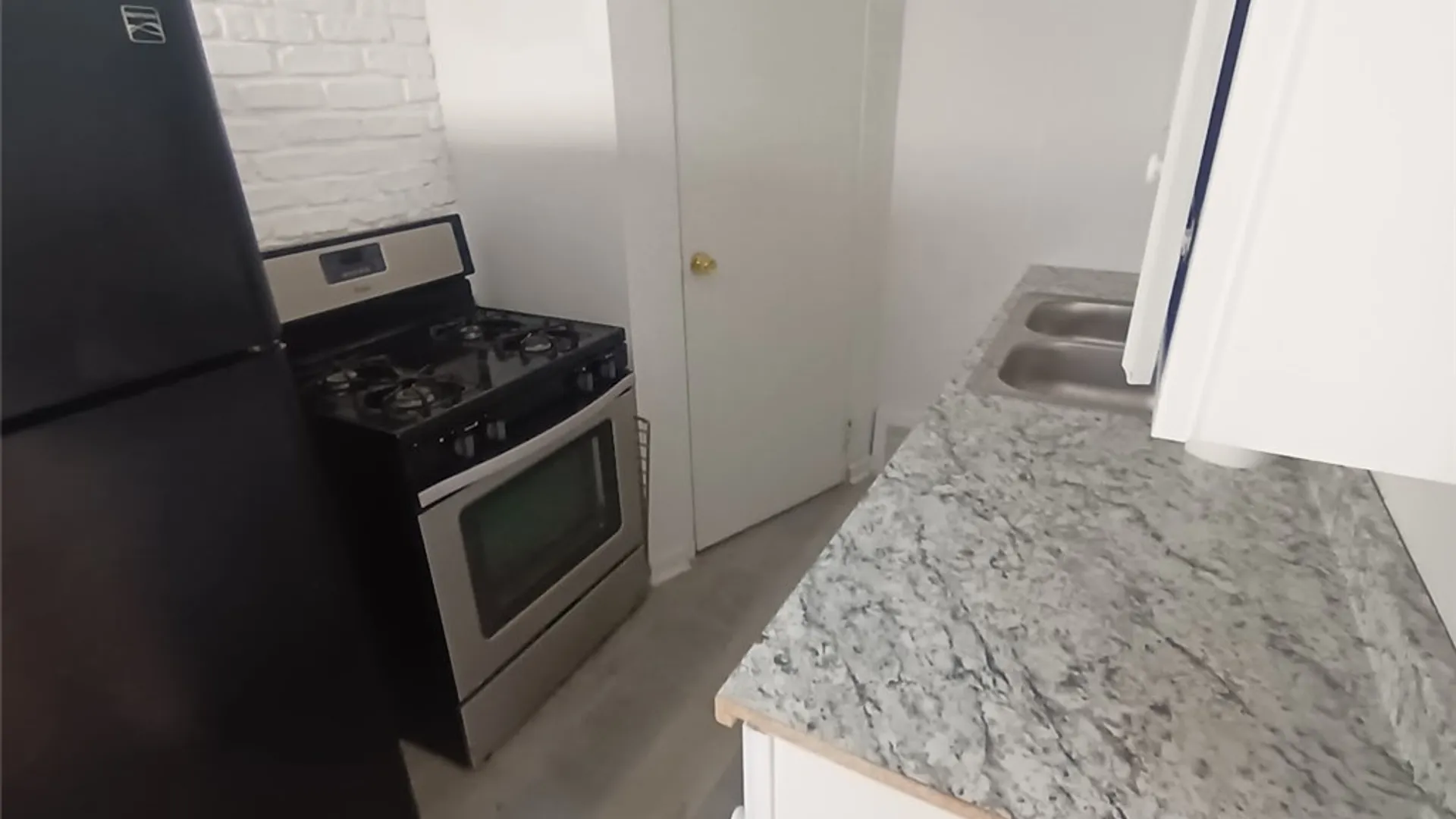 Property at 13 Bennett Village, Buffalo, NY 14214 8