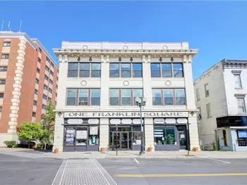1 Franklin Square, Geneva City, NY 14456
