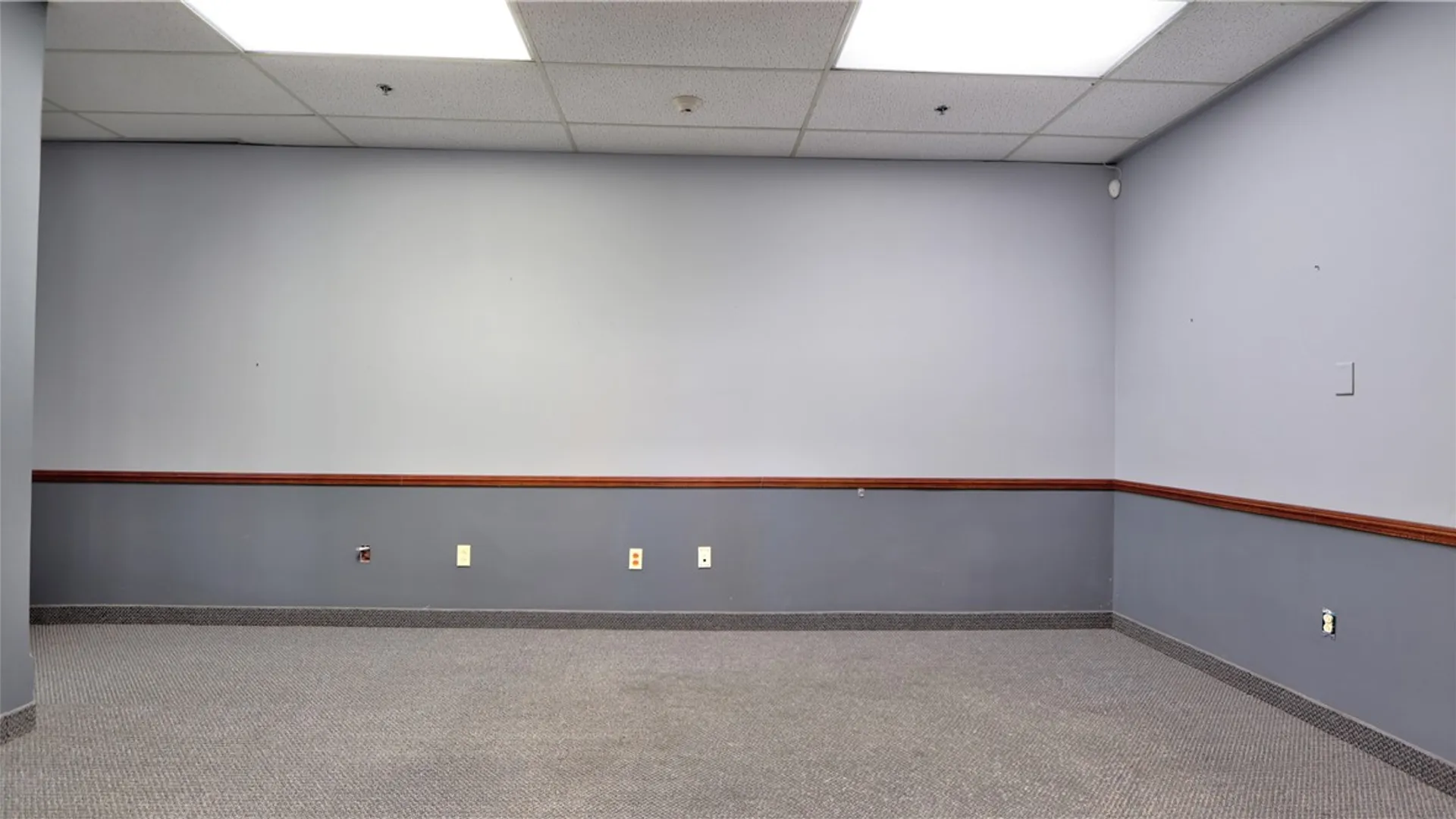 Property at 1 Franklin Square, Geneva City, NY 14456 6