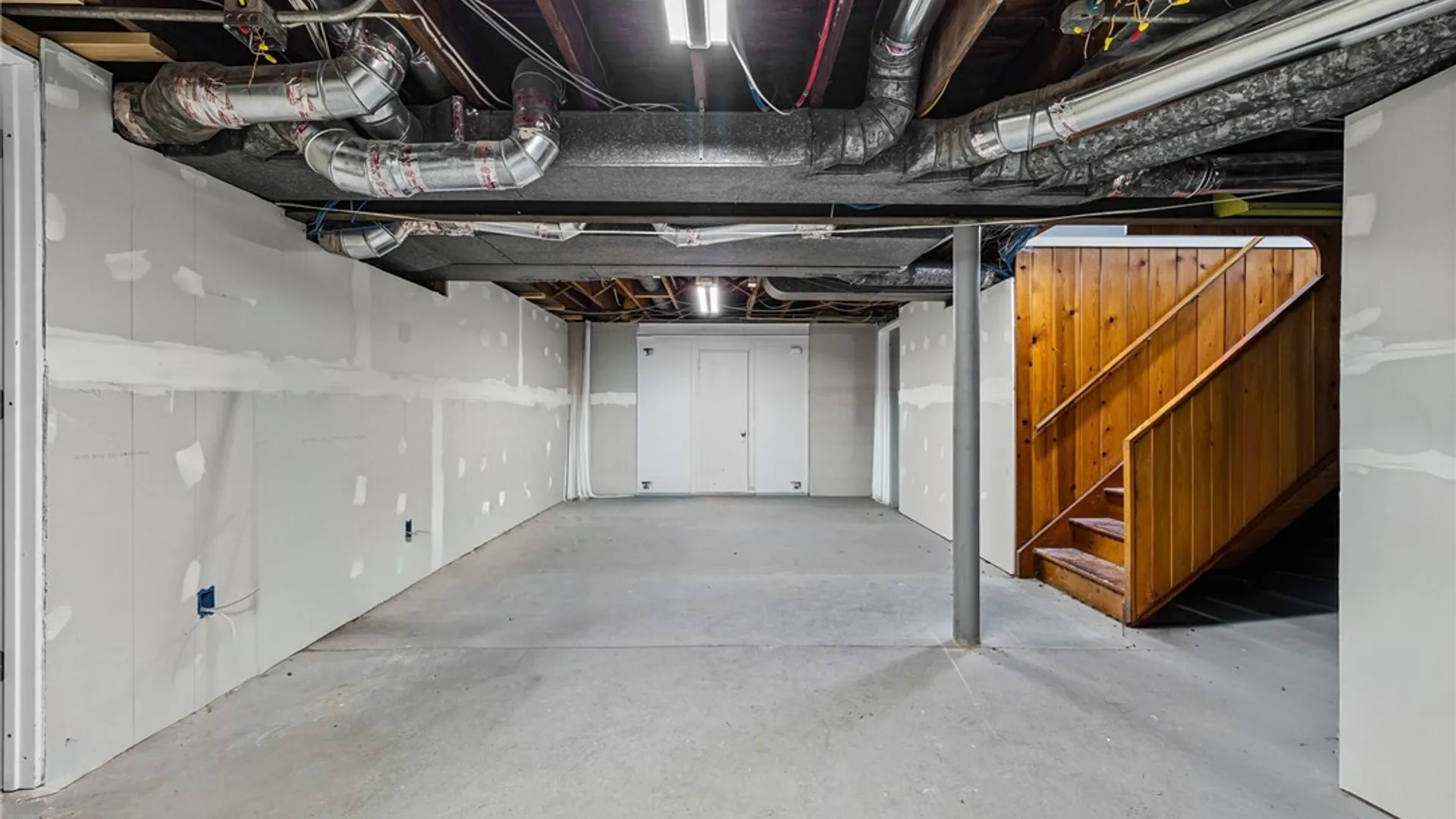 Property at 955 Henrietta-Unit D Road, Brighton, NY 14623 47