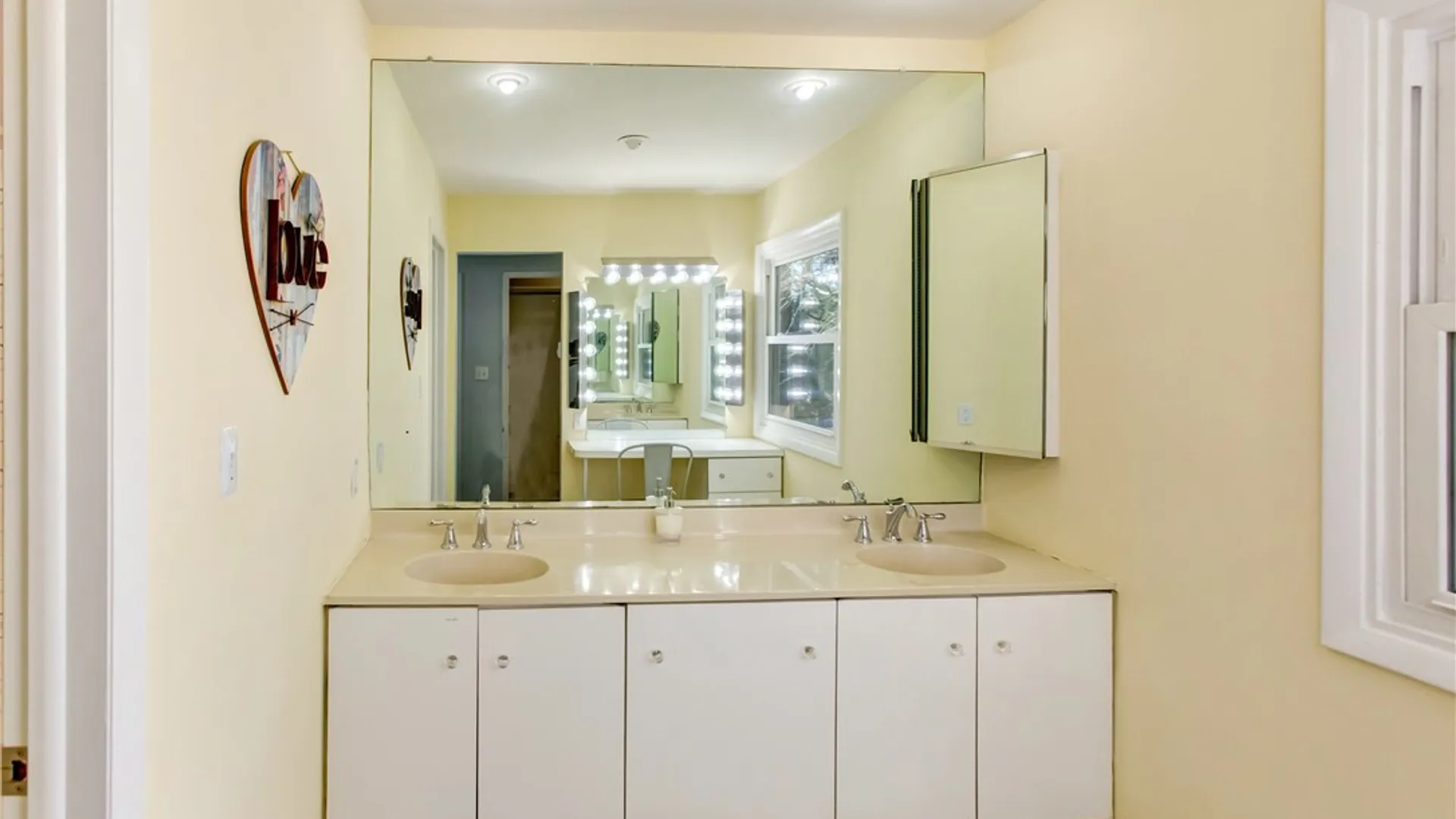 Property at 1888 County Highway 8, Roxbury, NY 12421 34