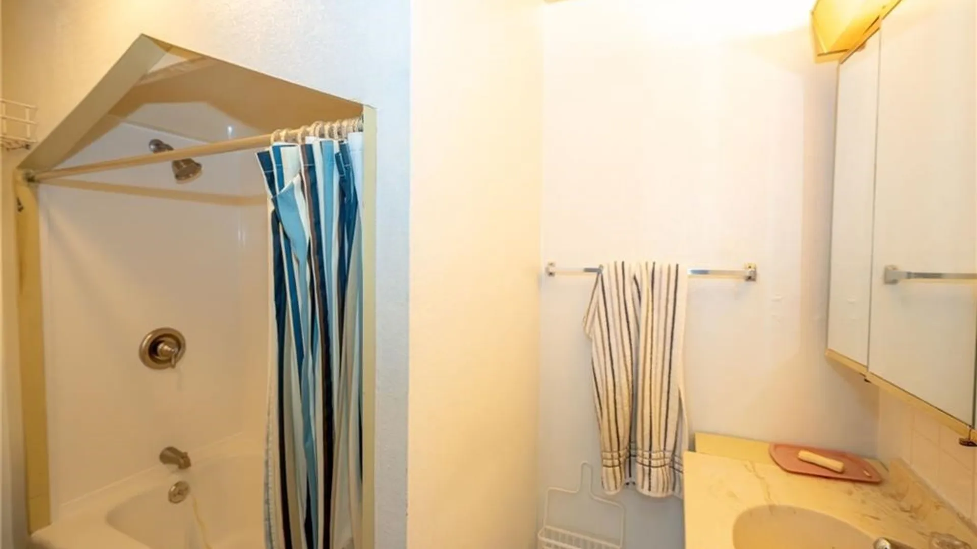 Property at 6848 Erie Road, Evans, NY 14047 36