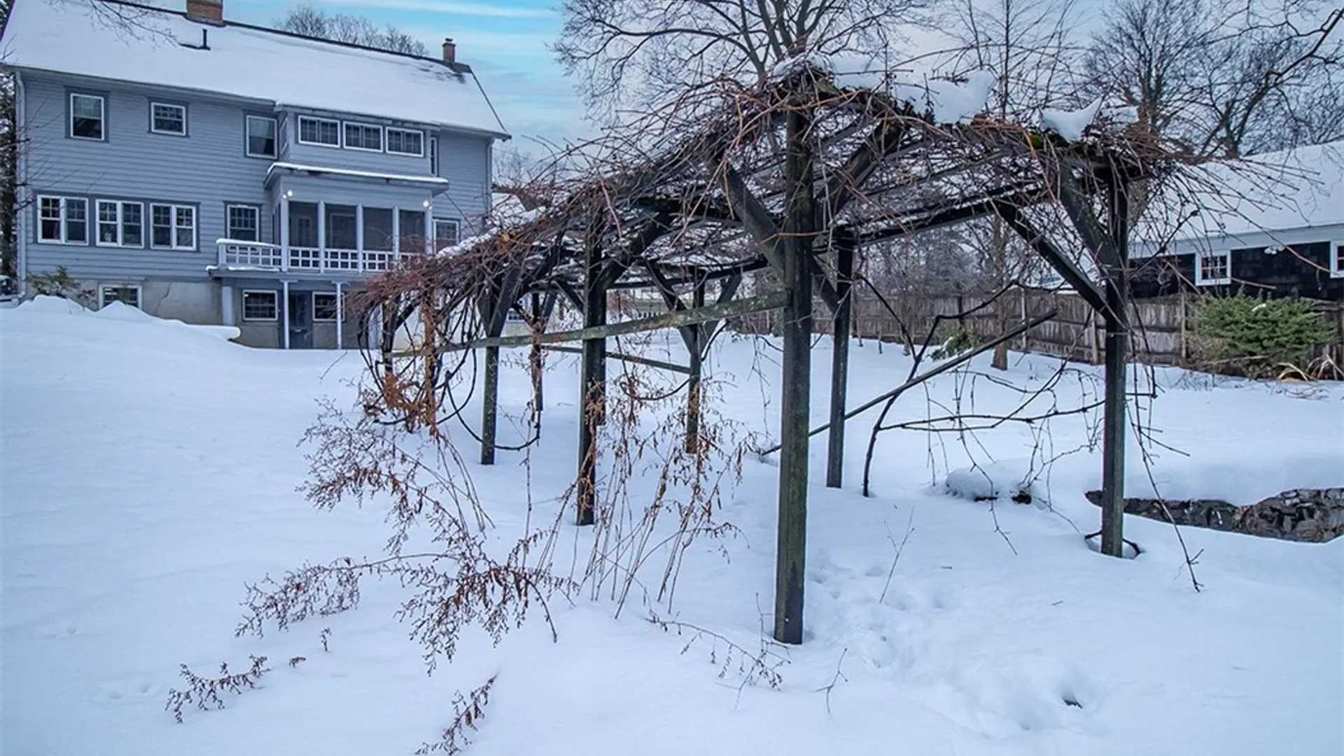 Property at 104 Burlingame Road, Syracuse, NY 13203 50