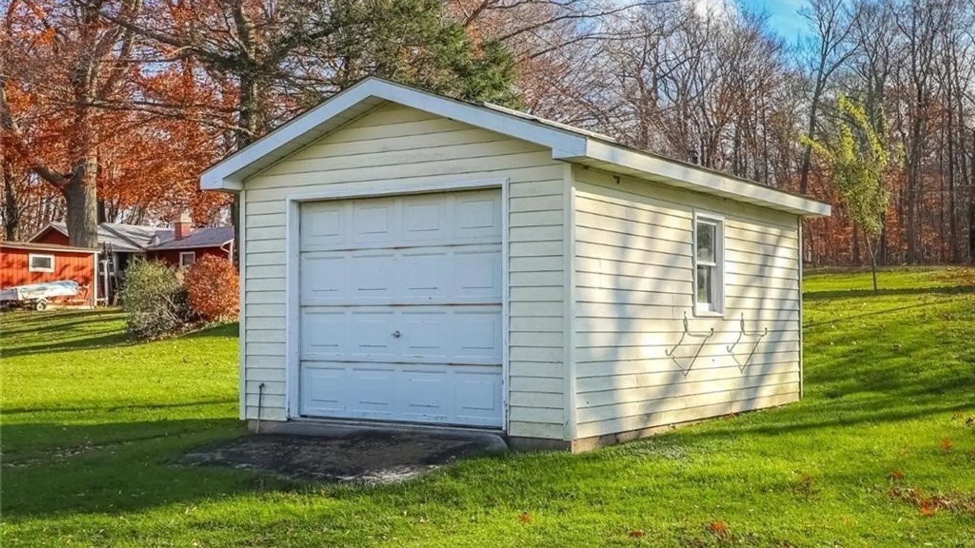 Property at 13305 Lakeview Drive, Carlton, NY 14571 30