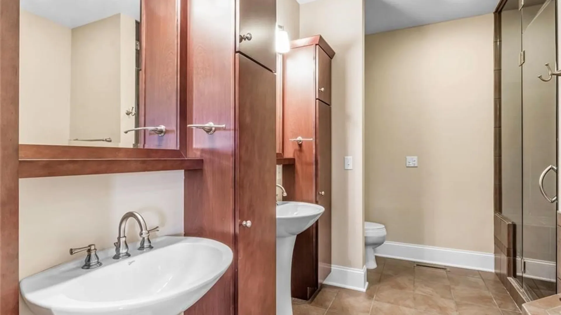Property at 11 Ojibwa Circle, Buffalo, NY 14202 18