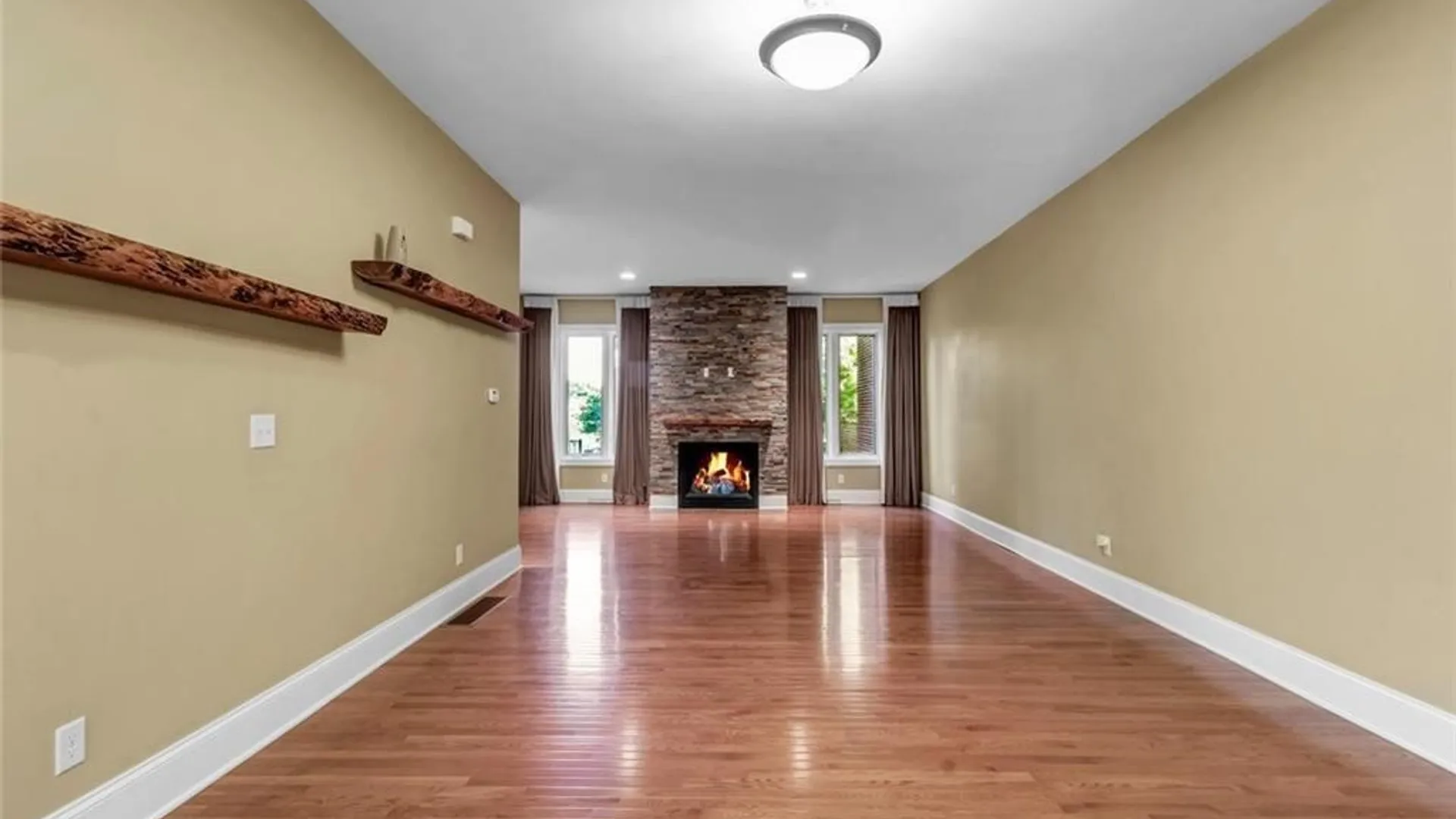 Property at 11 Ojibwa Circle, Buffalo, NY 14202 8