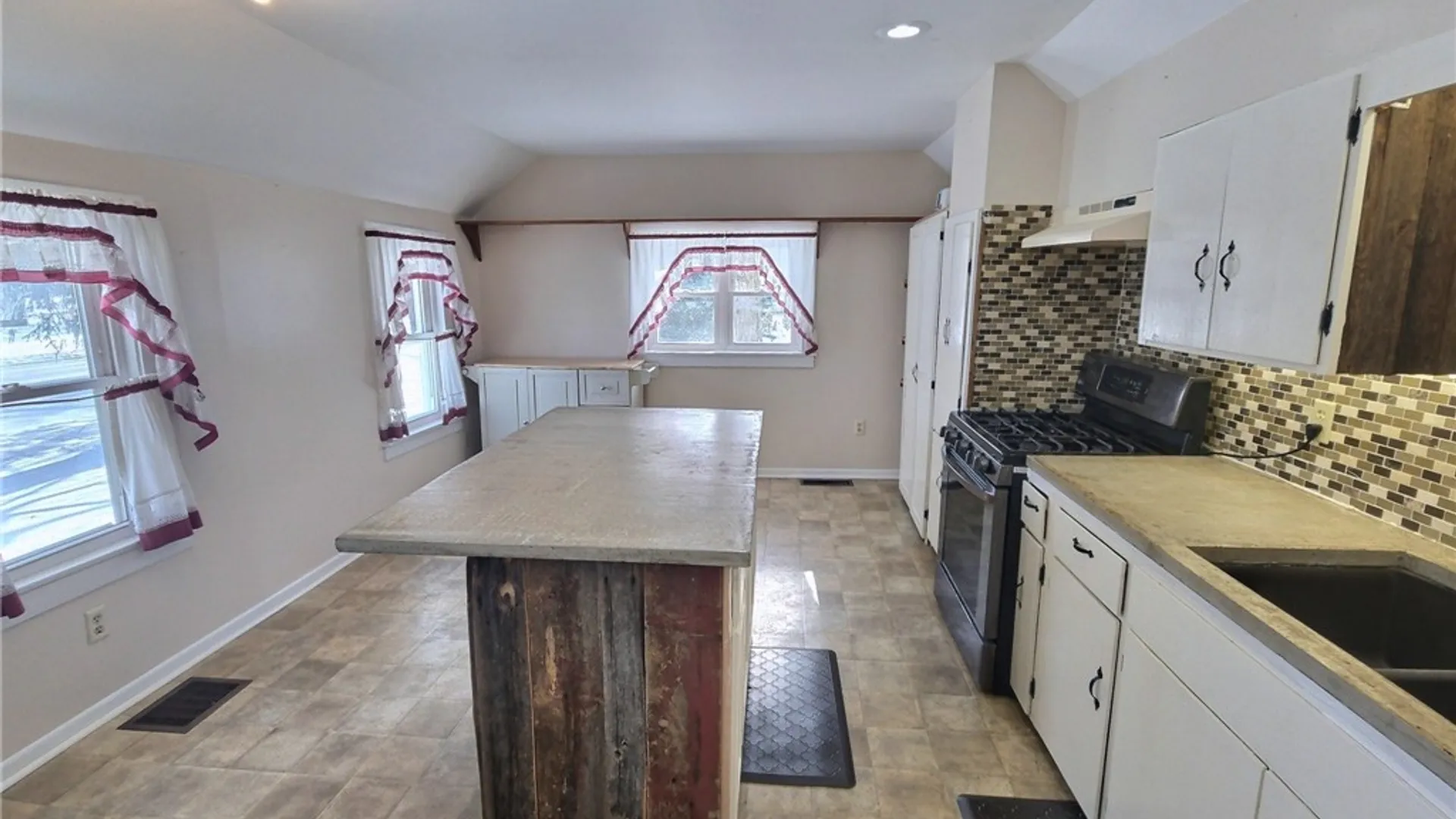 Property at 2531 State Route 34b, Venice, NY 13026 8