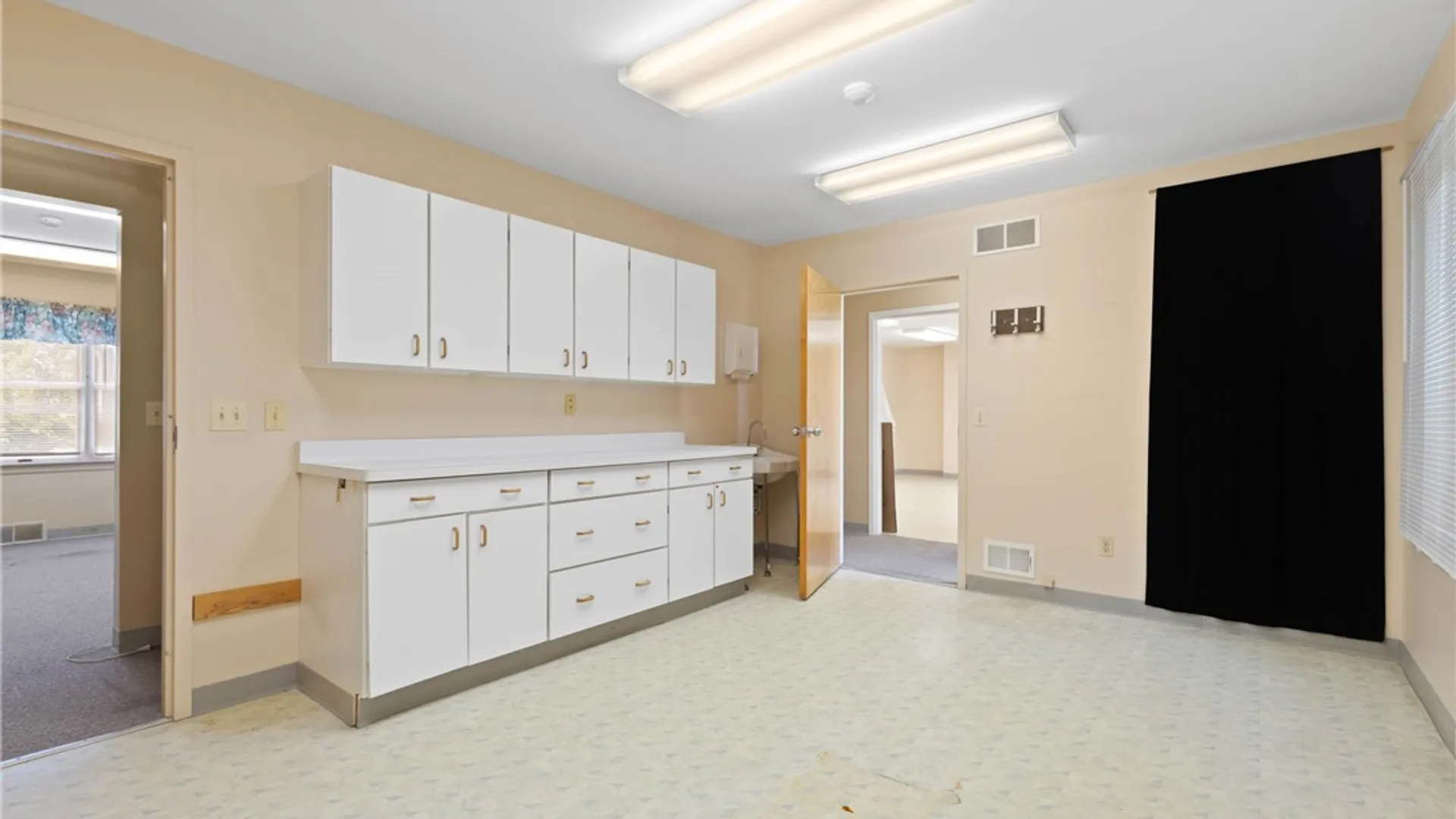 Property at 2640 Ridgeway Ave, Greece, NY 14626 15