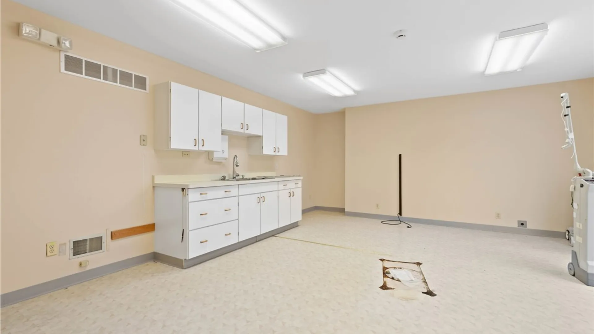 Property at 2640 Ridgeway Ave, Greece, NY 14626 17