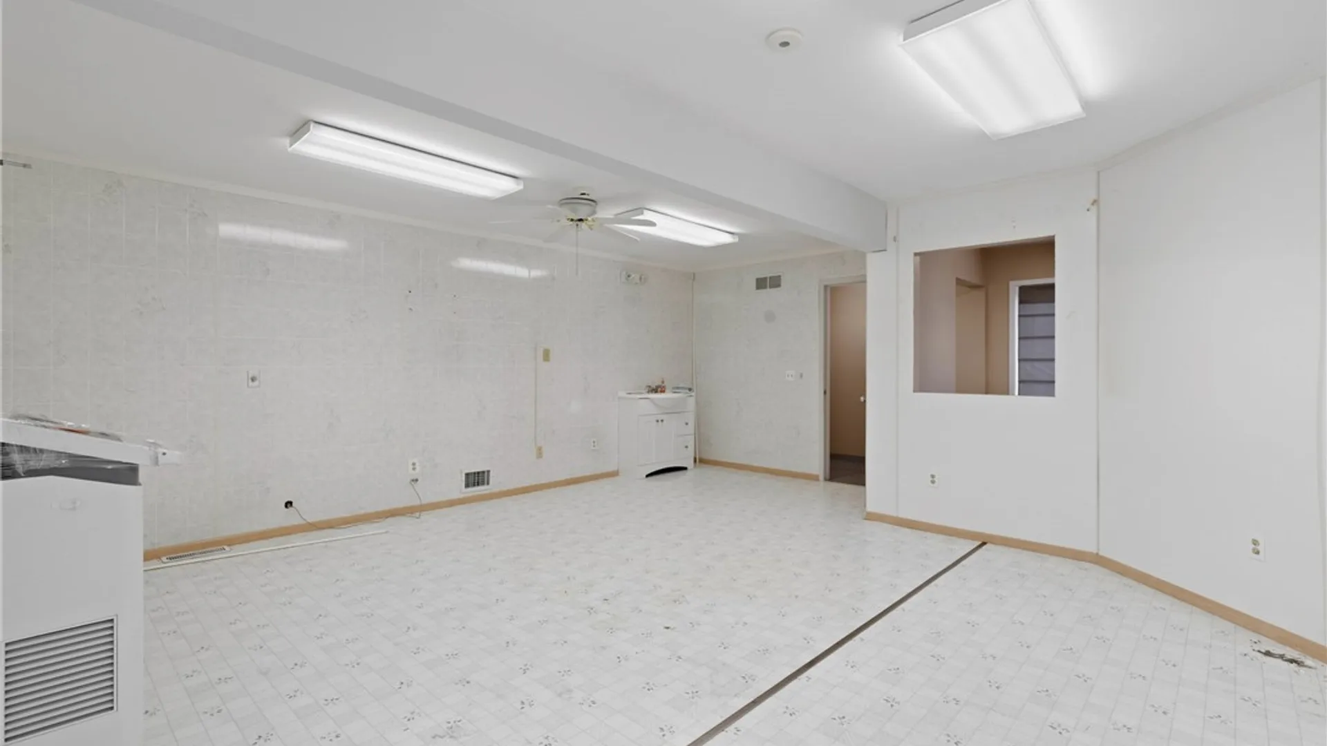 Property at 2640 Ridgeway Ave, Greece, NY 14626 24