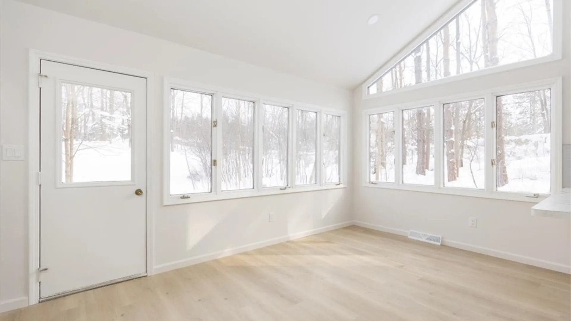Property at 60 Byeberry Court, Aurora, NY 14052 11
