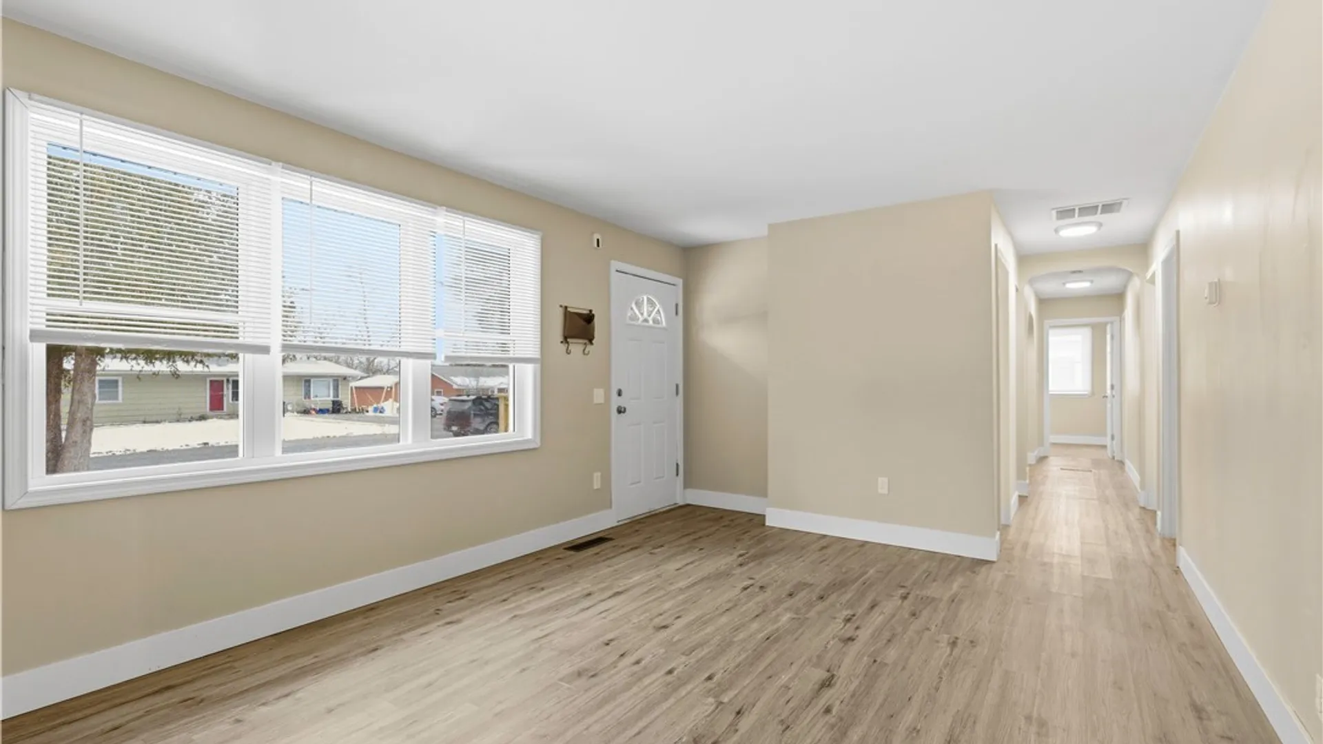 Property at 27 Wexford Road, DeWitt, NY 13214 6