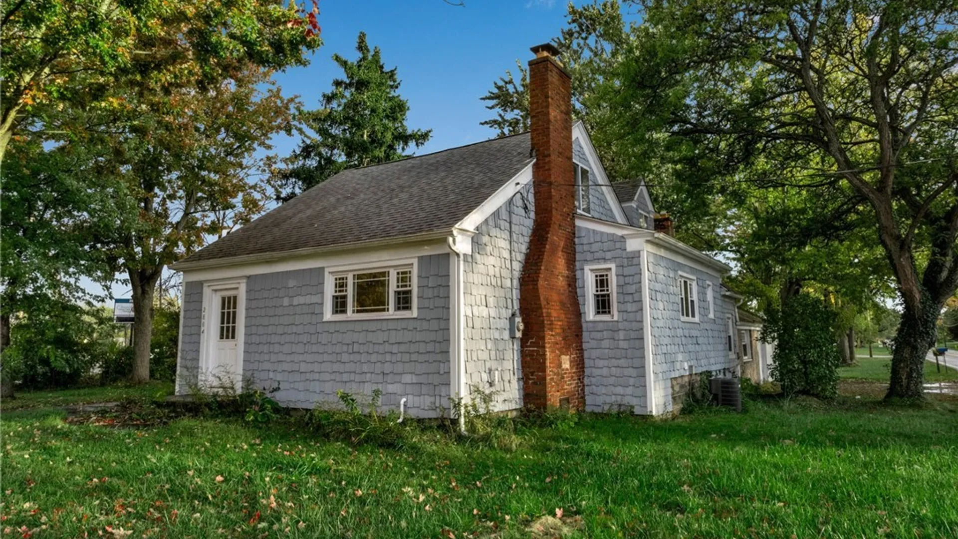 Property at 2804 Niagara Falls Boulevard, Wheatfield, NY 14304 2