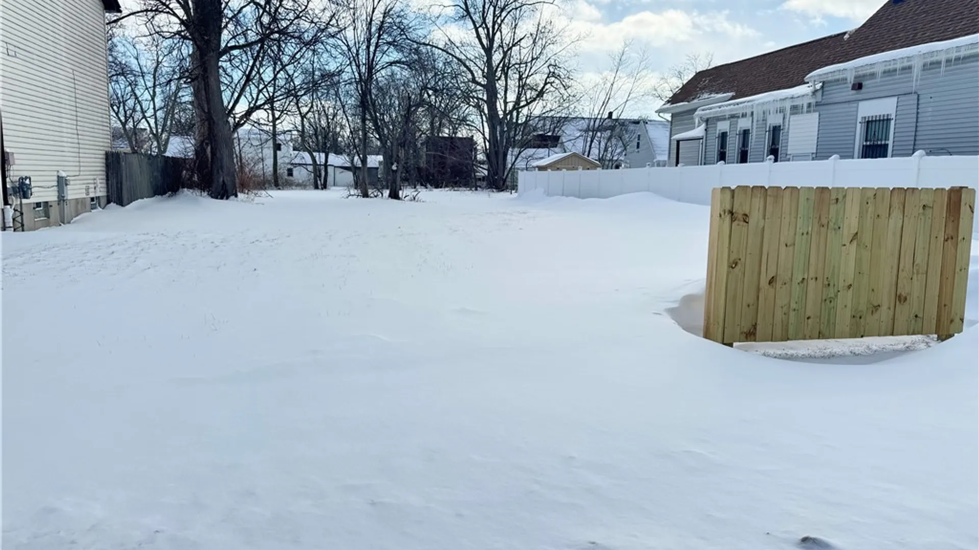 Property at 97 Peckham Street, Buffalo, NY 14206 3