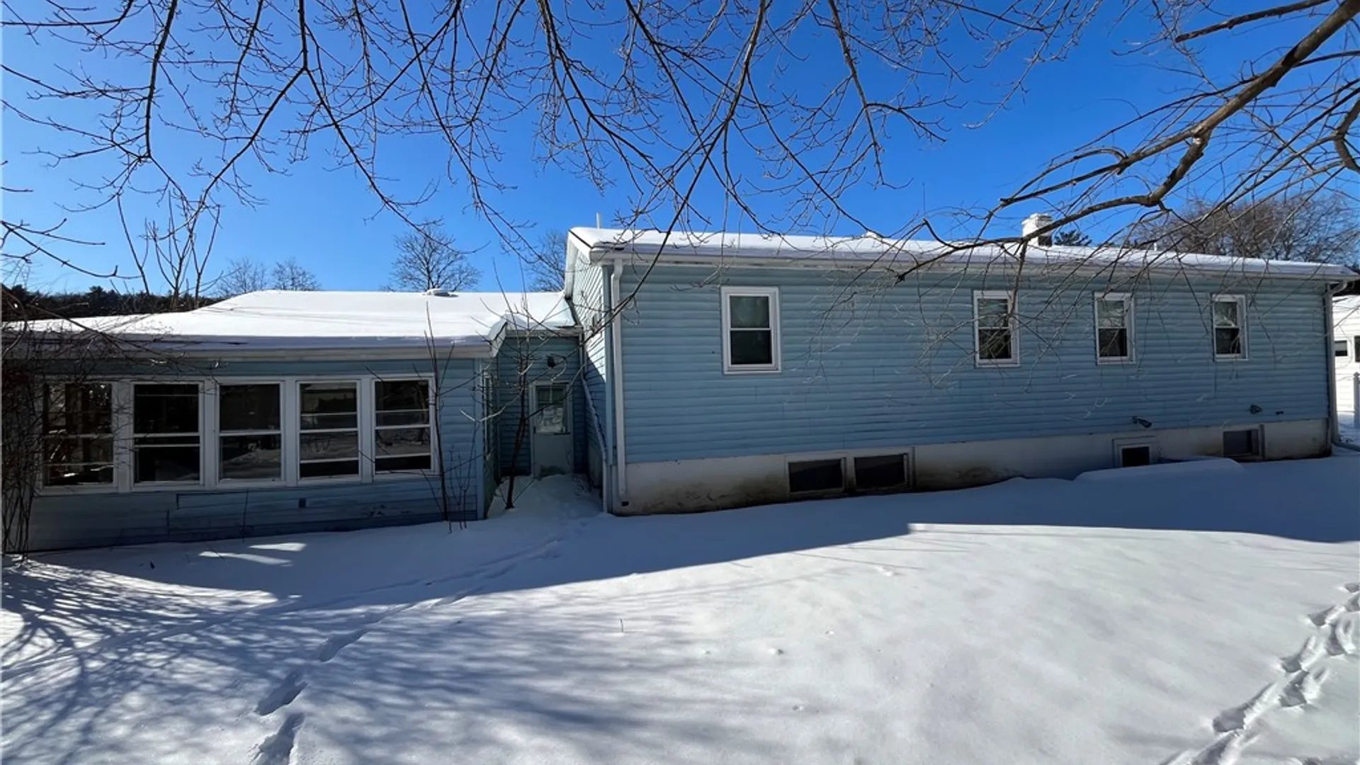 Property at 17 Roricks Glen Parkway, Elmira, NY 14905 4