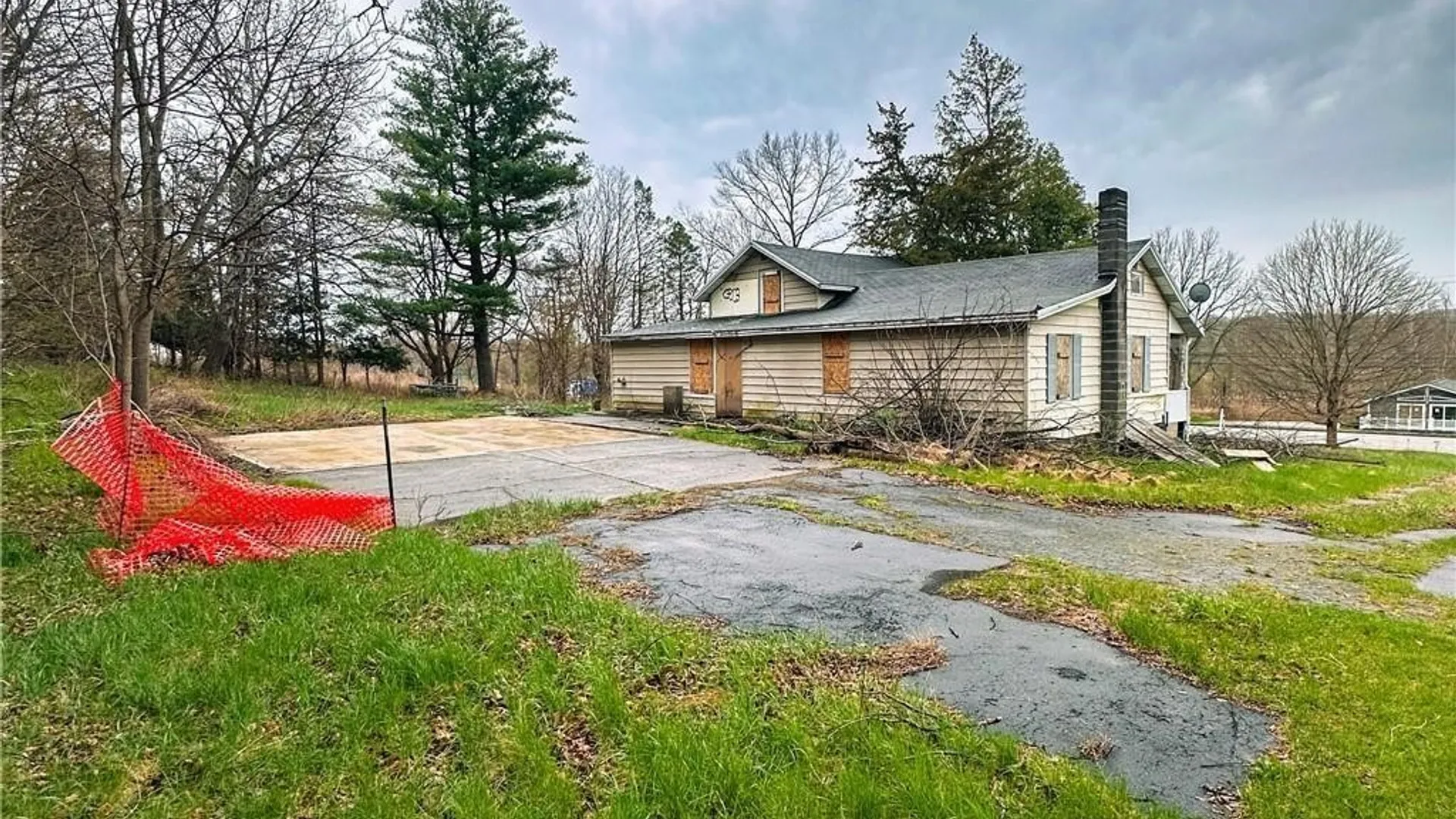 Property at 7168 State Route 96, Victor, NY 14564 4