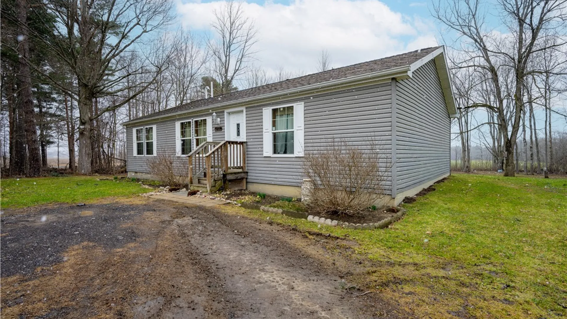 Property at 9414 Gowanda State Road, Eden, NY 14057 4
