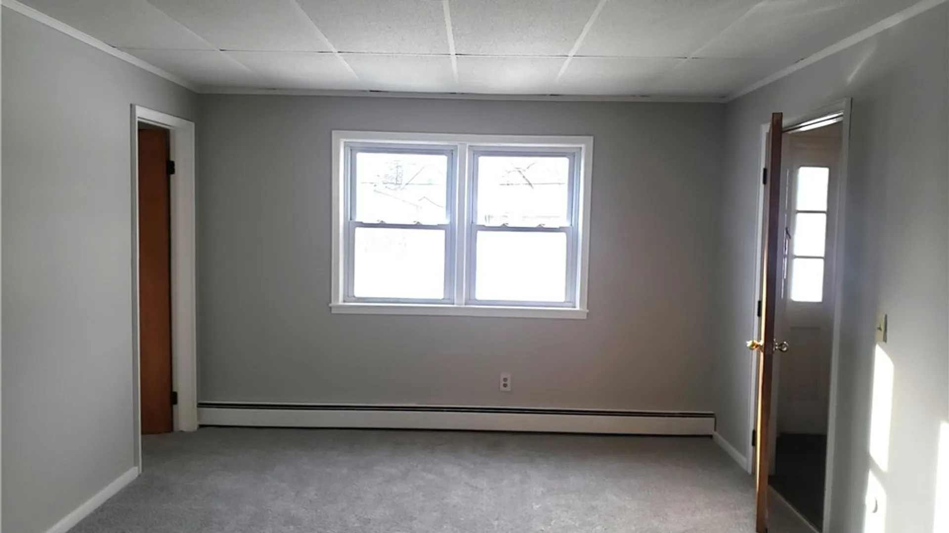 Property at 10 Washington Street, Royalton, NY 14105 4