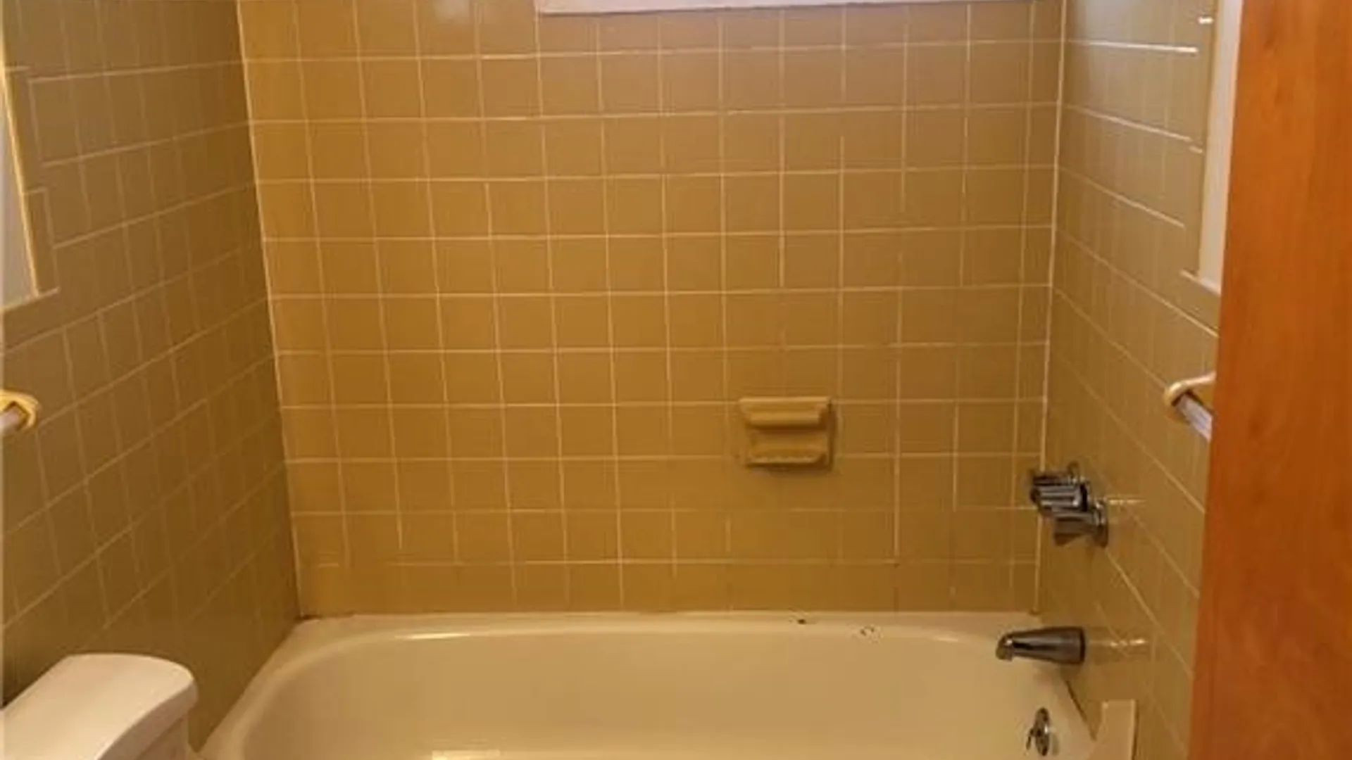 Property at 10 Washington Street, Royalton, NY 14105 6