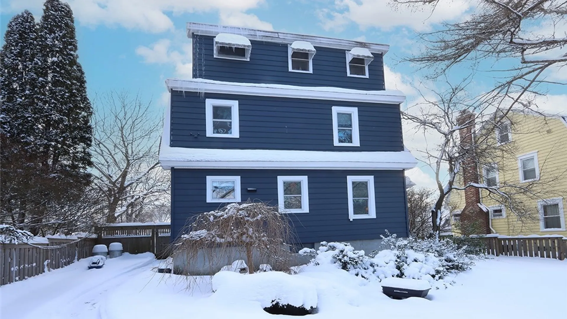 Property at 300 Cornwall Drive, DeWitt, NY 13214 33