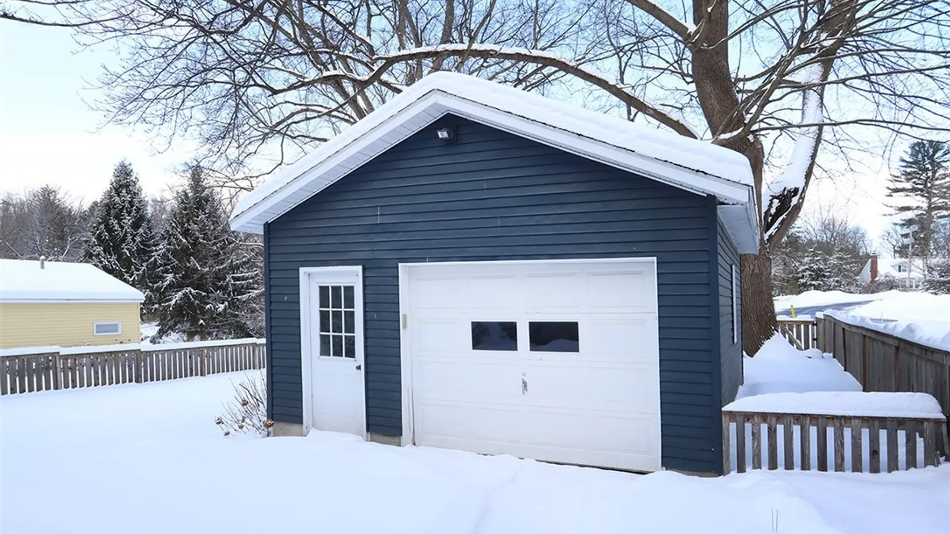 Property at 300 Cornwall Drive, DeWitt, NY 13214 39