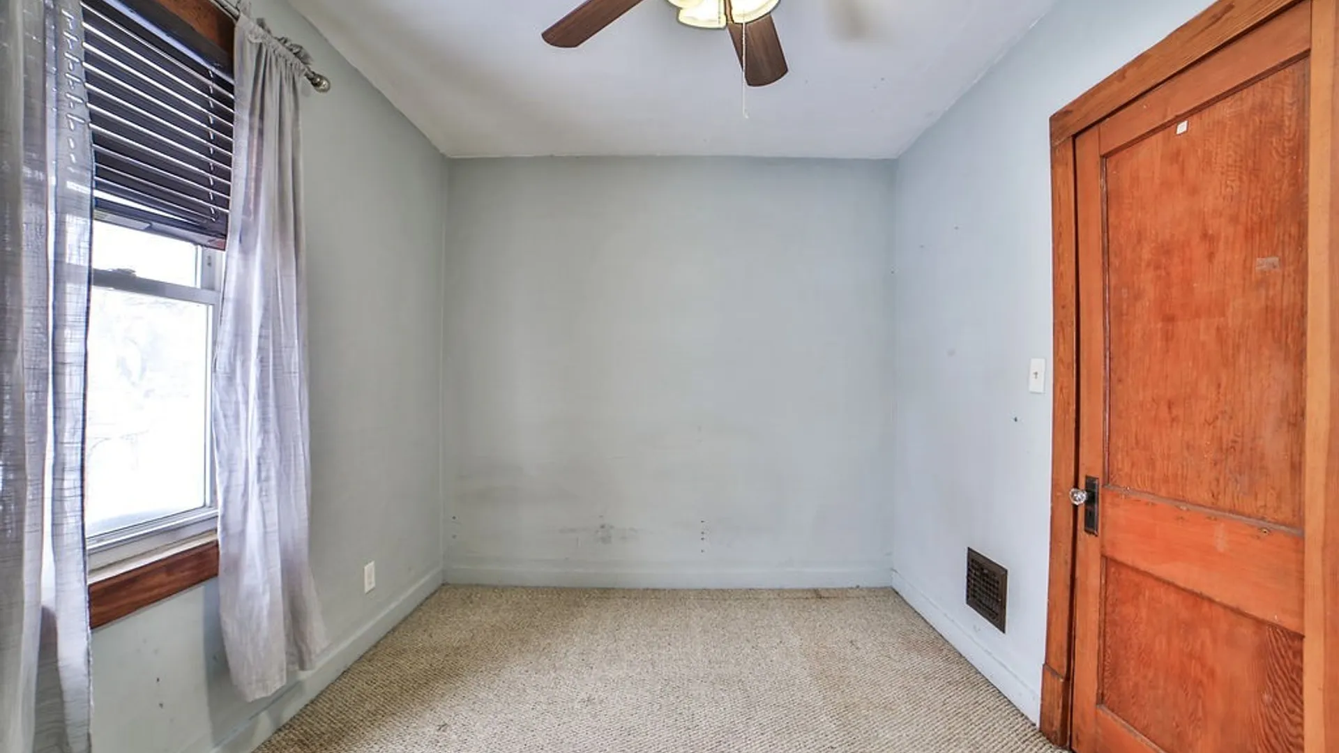 Property at 240 Lackawanna Avenue, Cheektowaga, NY 14212 25