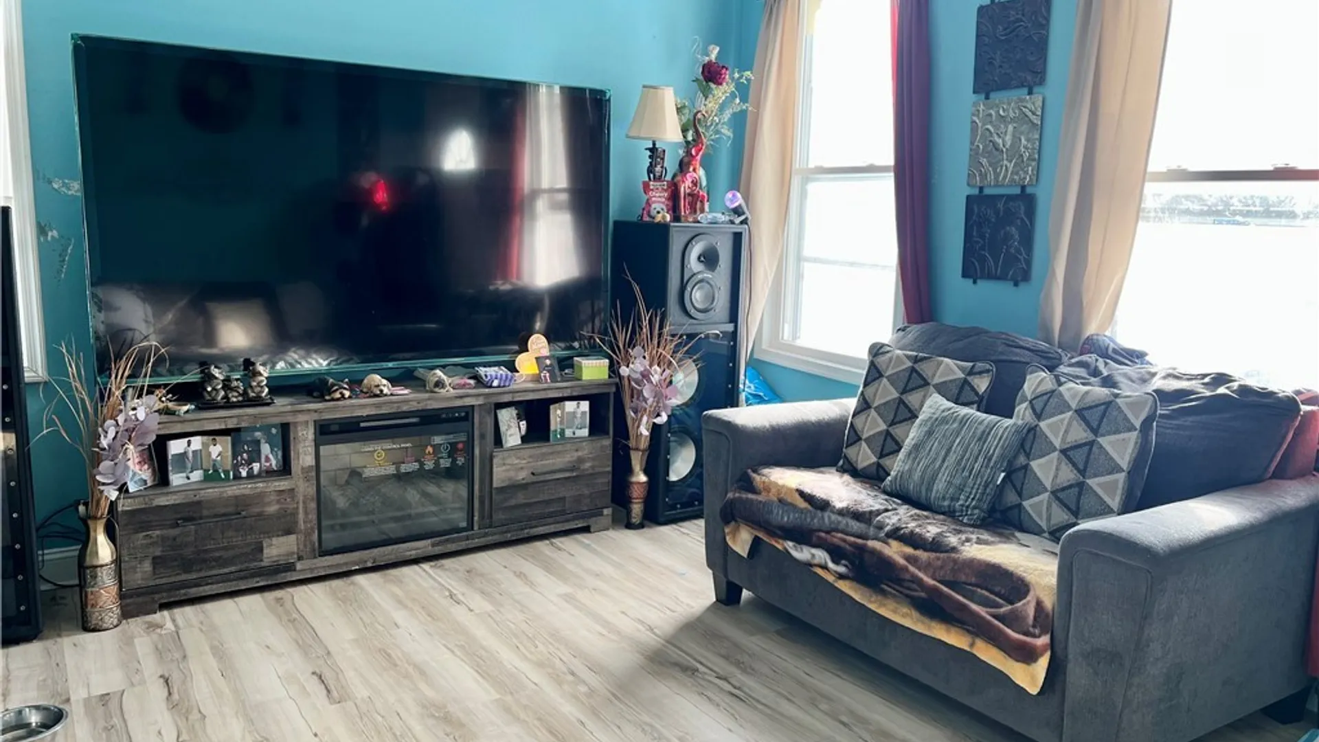 Property at 8 1/2 Noyes Street, Utica, NY 13502 17