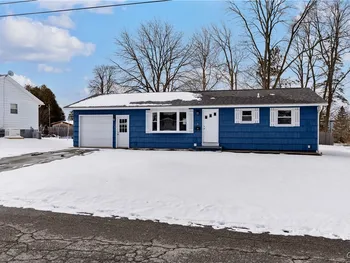 4 1st Street, Whitestown, NY 13495
