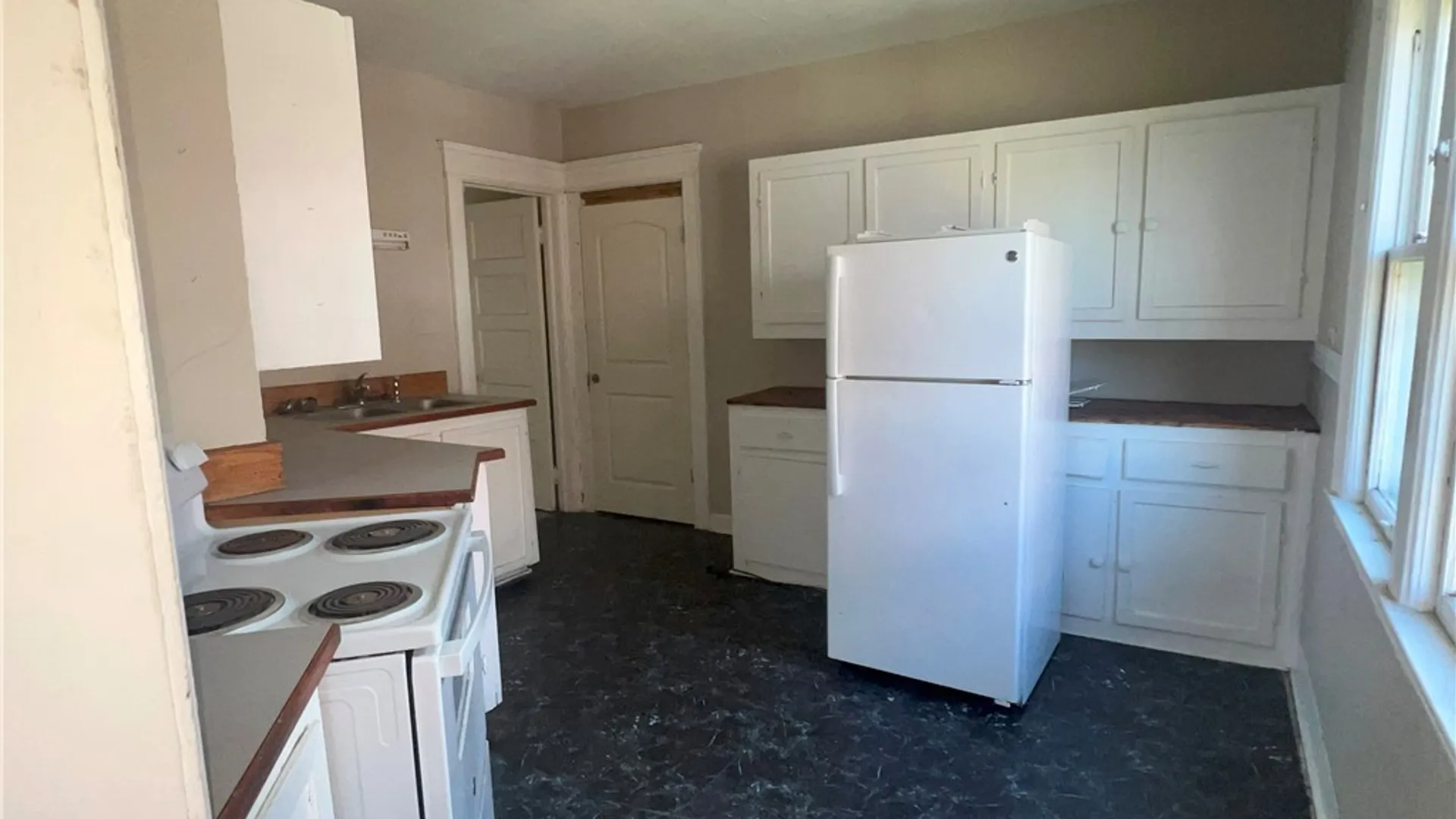 Property at 619 Stolp Avenue, Syracuse, NY 13207 20