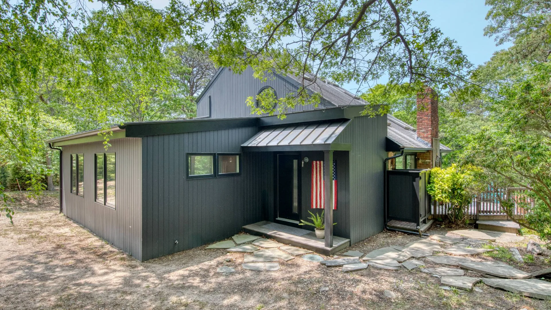 Property at 12 DEEP VIEW CT, East Hampton, NY 11937 4