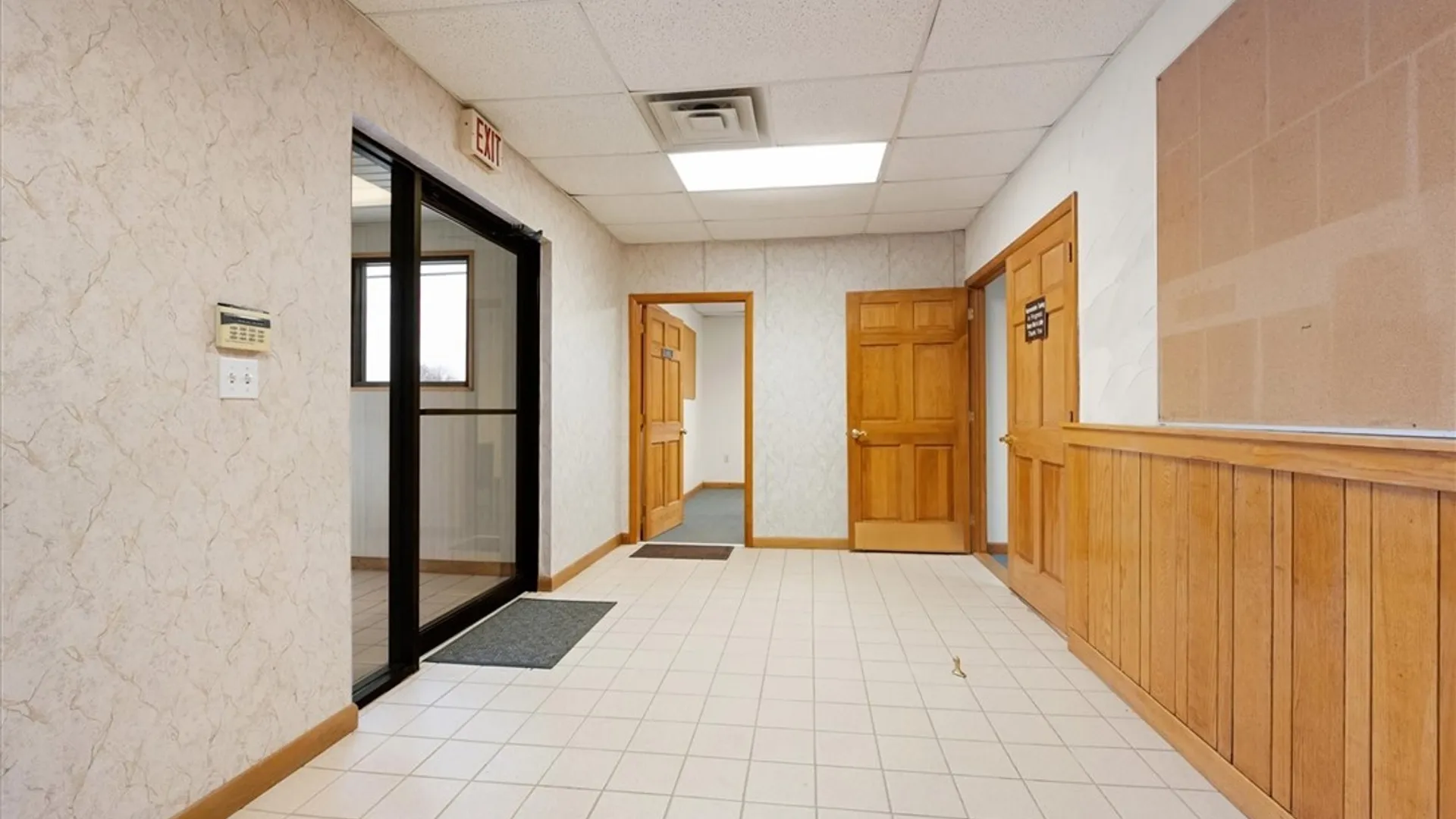 Property at 2427 Chenango Road, Utica, NY 13502 5