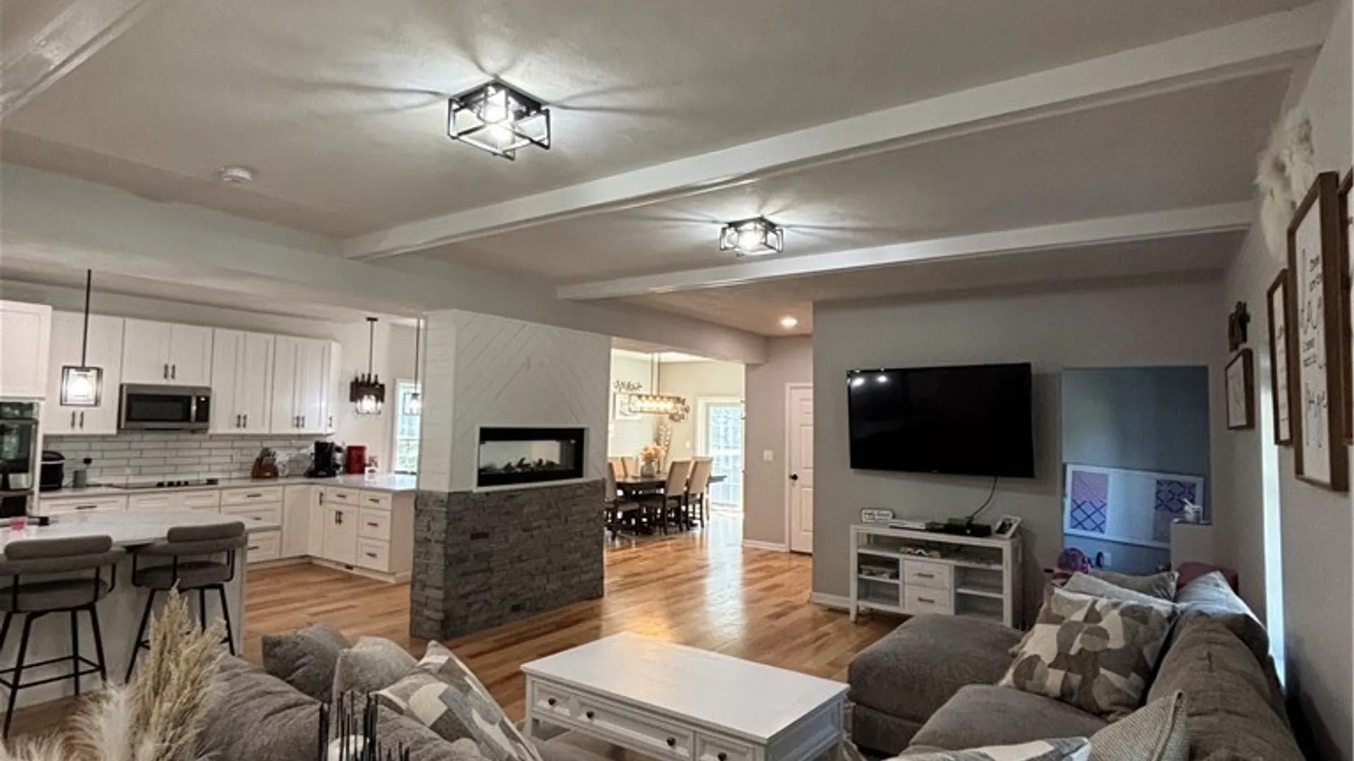 Property at 4485 Apulia Road, DeWitt, NY 13078 2