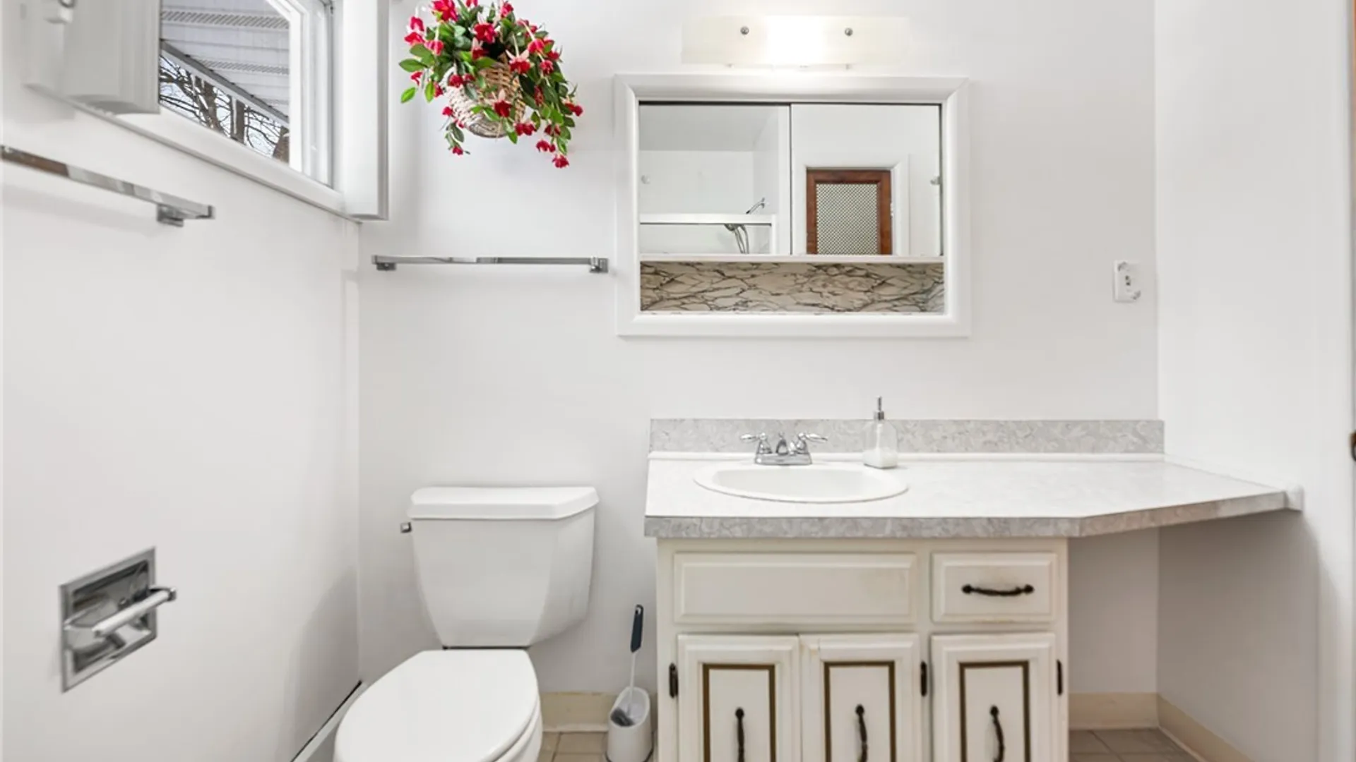 Property at 250 2nd Street, Lewiston, NY 14092 22