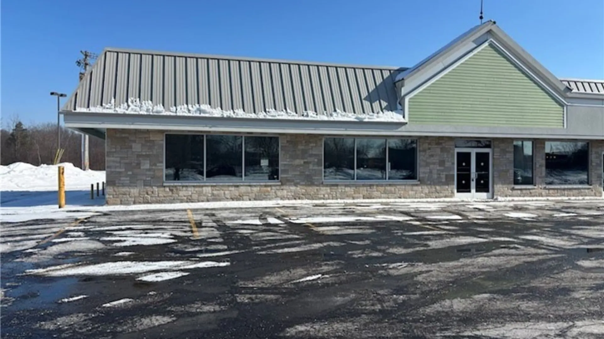 Property at 2273 Grand Island Boulevard, Grand Island, NY 14072 4