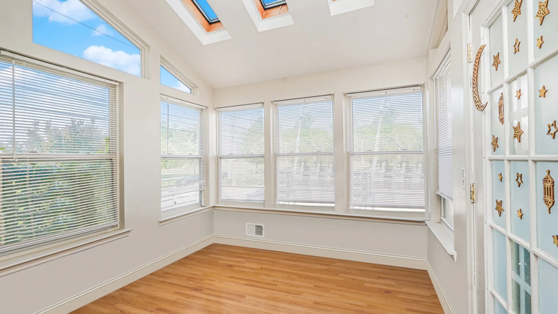 Property at 508 New Dorp lane, staten island, NY 10306 10