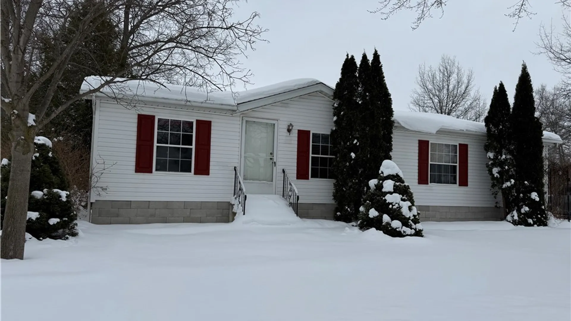 Property at 90 Rainbow Park, Wilson, NY 14301 2