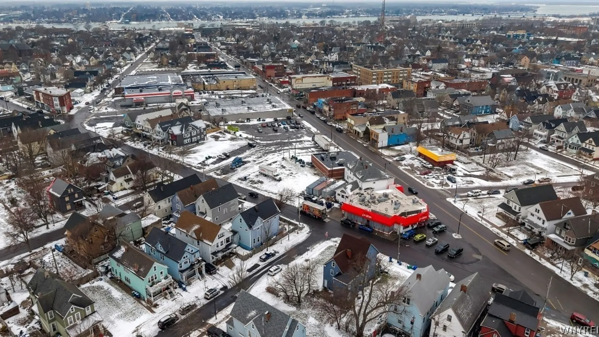 Property at 393 Hampshire Street, Buffalo, NY 14213 23