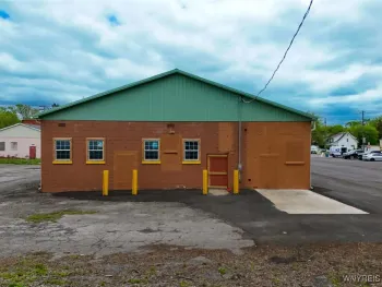 Property at 1618 18th Street, Niagara Falls, NY 14305