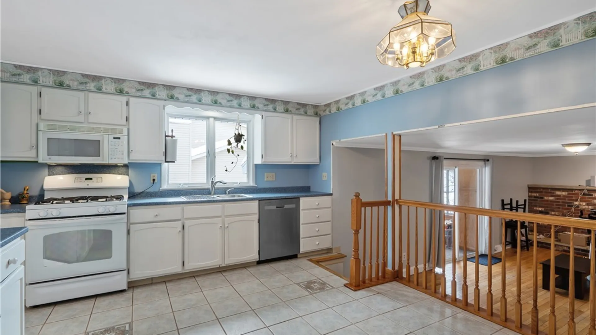 Property at 4250 Forestbrook Drive, Clay, NY 13090 11