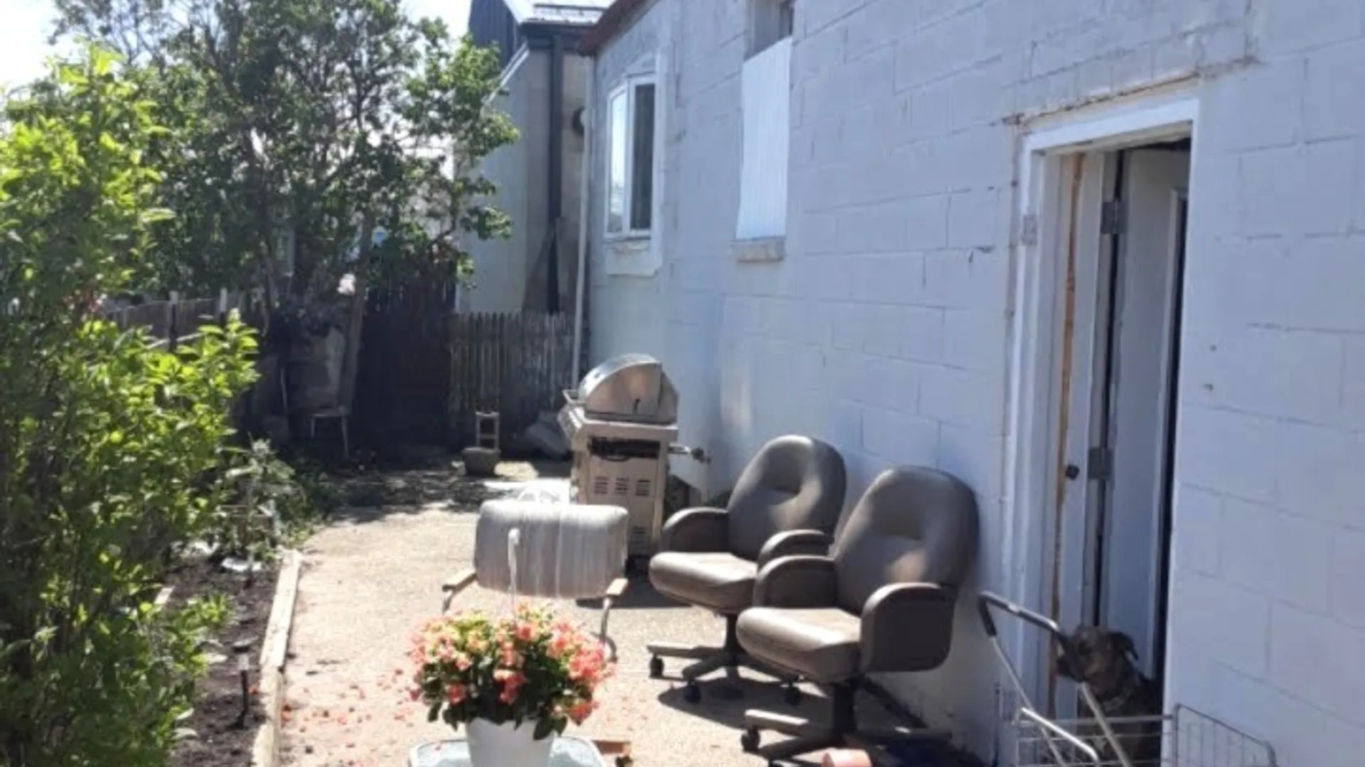 Property at 637 Erie Avenue, North Tonawanda, NY 14120 6