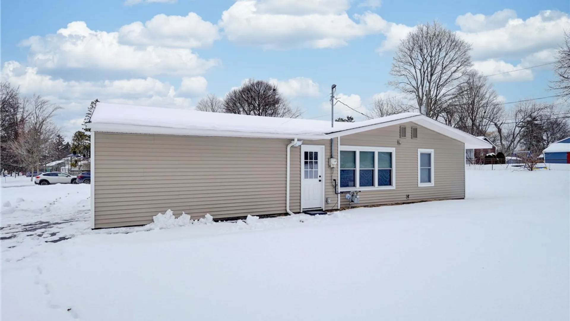 Property at 48 Coronet Road, Henrietta, NY 14623 26