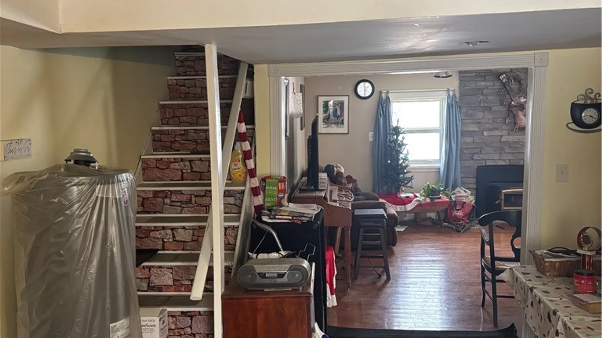 Property at 481 Poplar Avenue, Evans, NY 14006 4