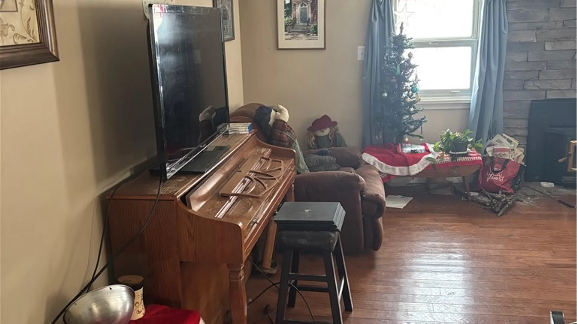 Property at 481 Poplar Avenue, Evans, NY 14006 5