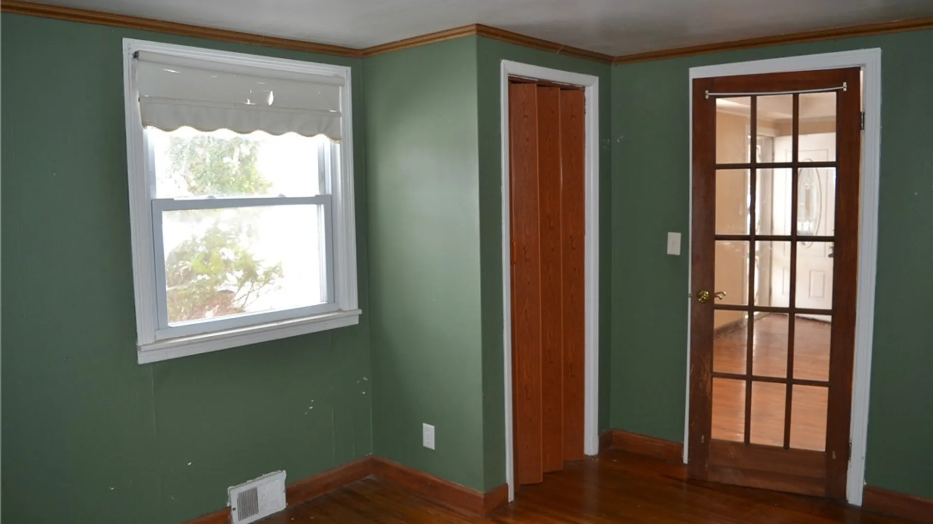 Property at 8610 Goodrich Road, Clarence, NY 14032 10