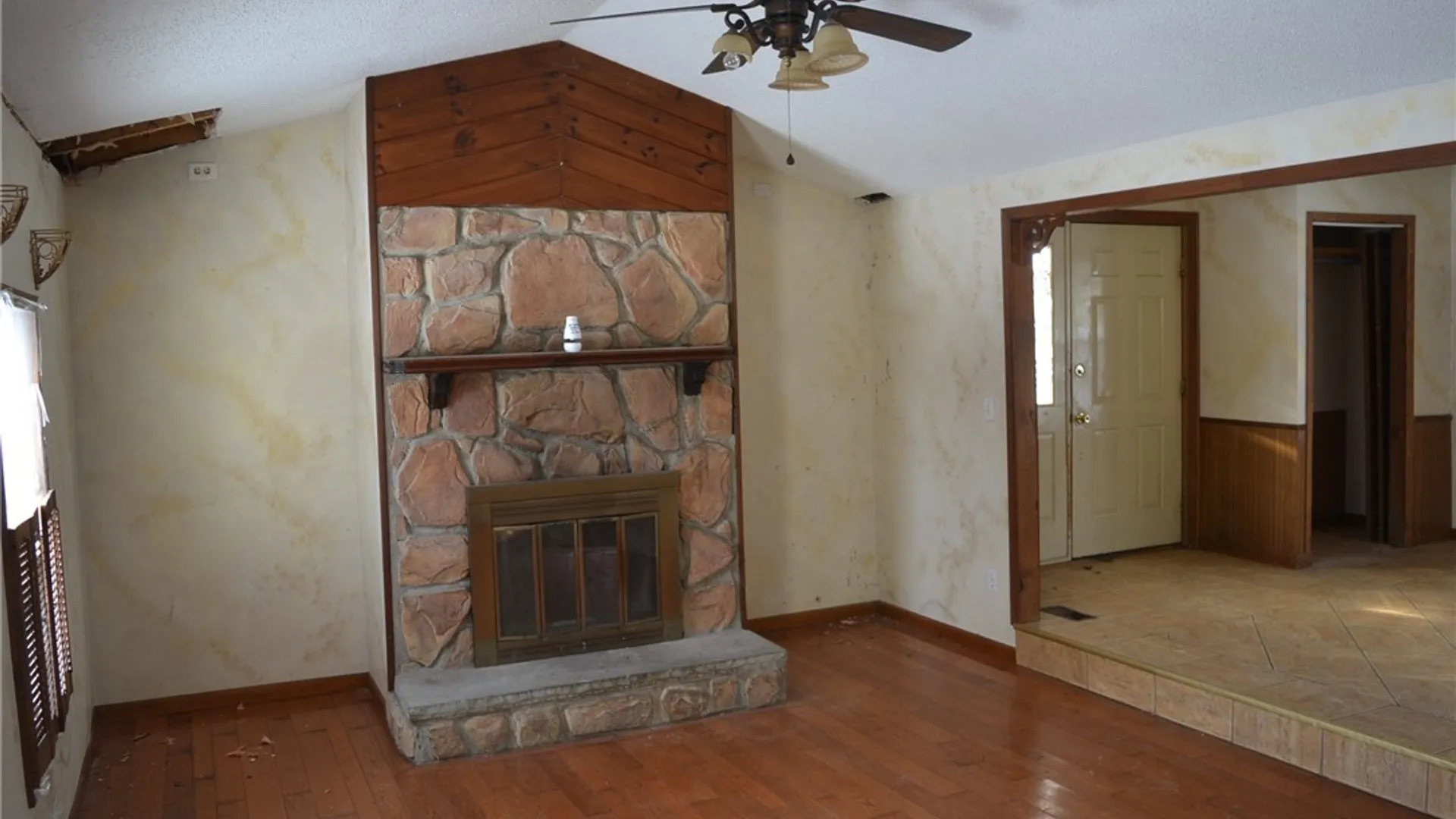 Property at 8610 Goodrich Road, Clarence, NY 14032 5