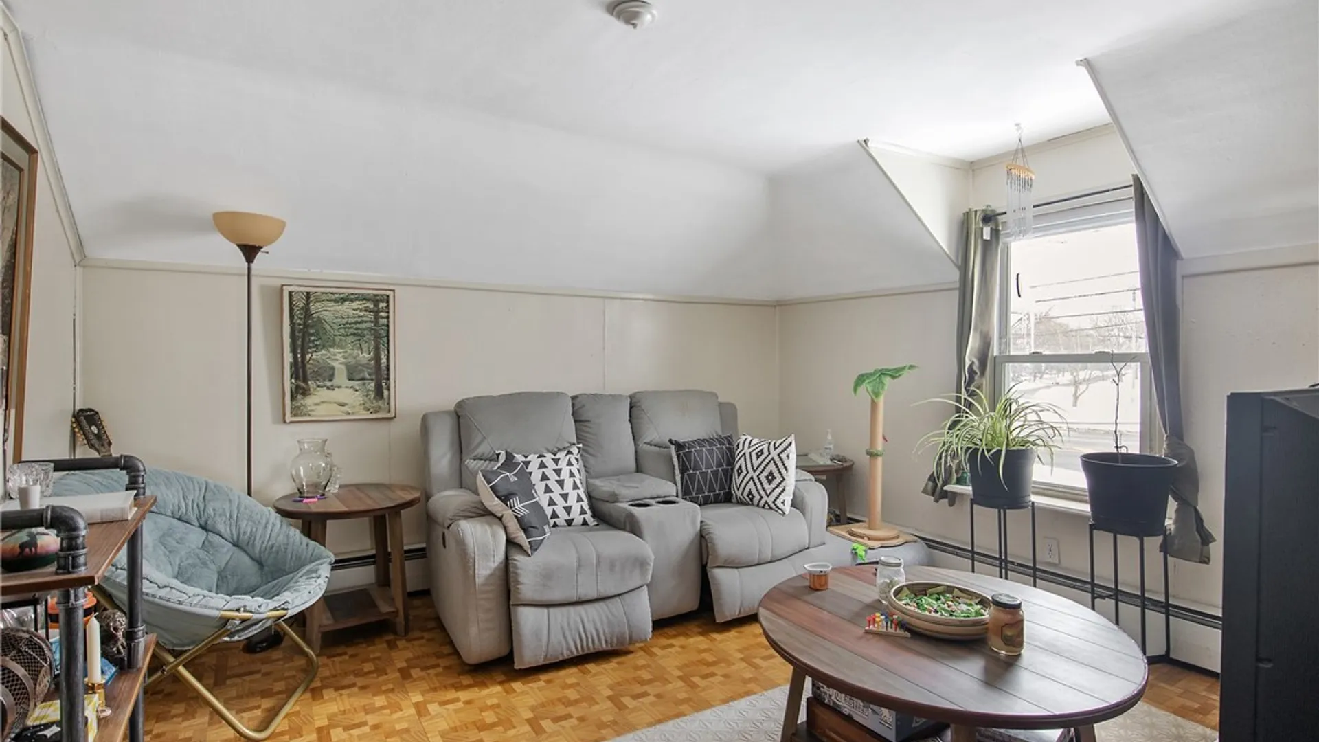 Property at 104 Tamarack Street, Salina, NY 13088 14