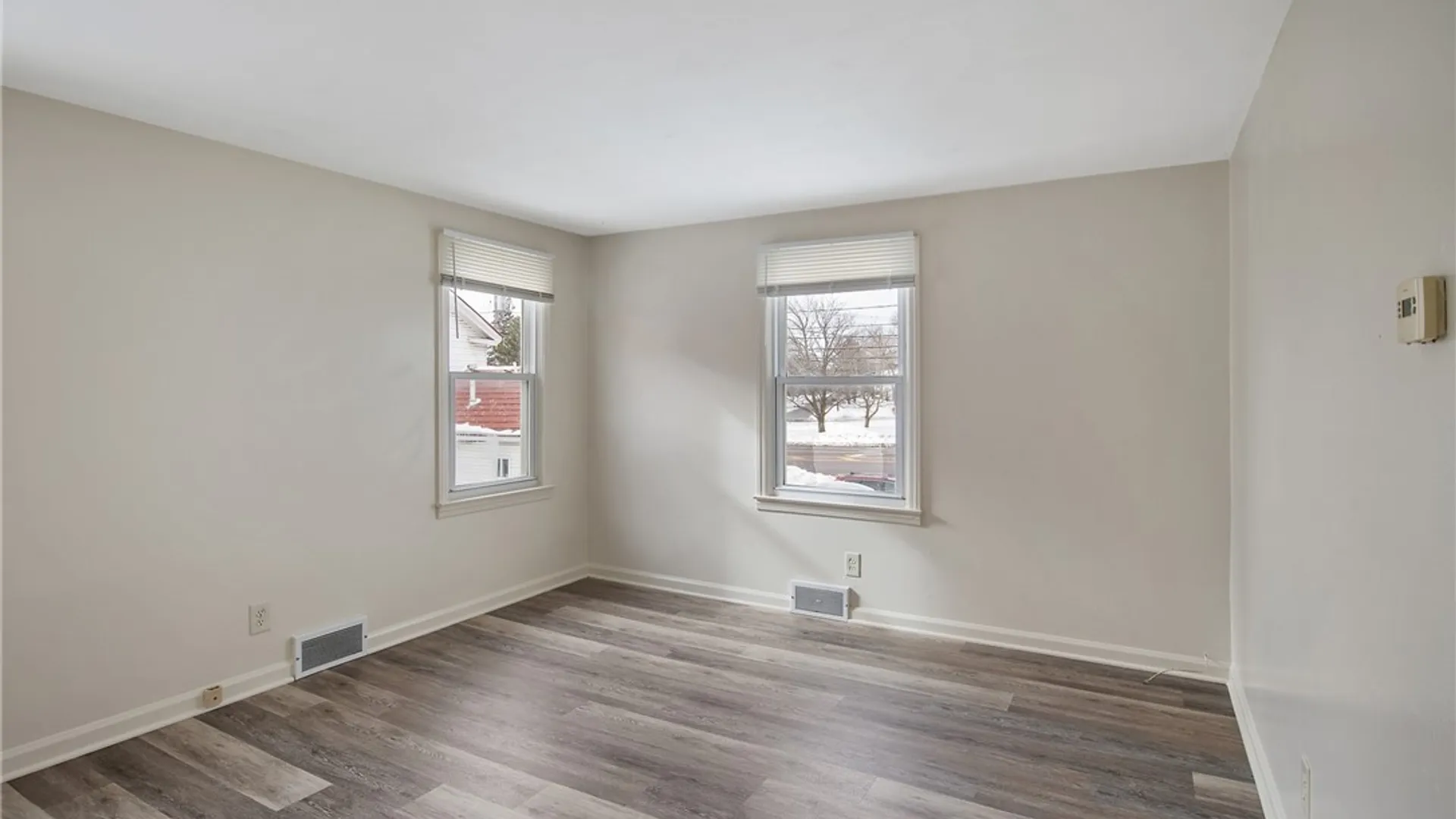 Property at 104 Tamarack Street, Salina, NY 13088 25