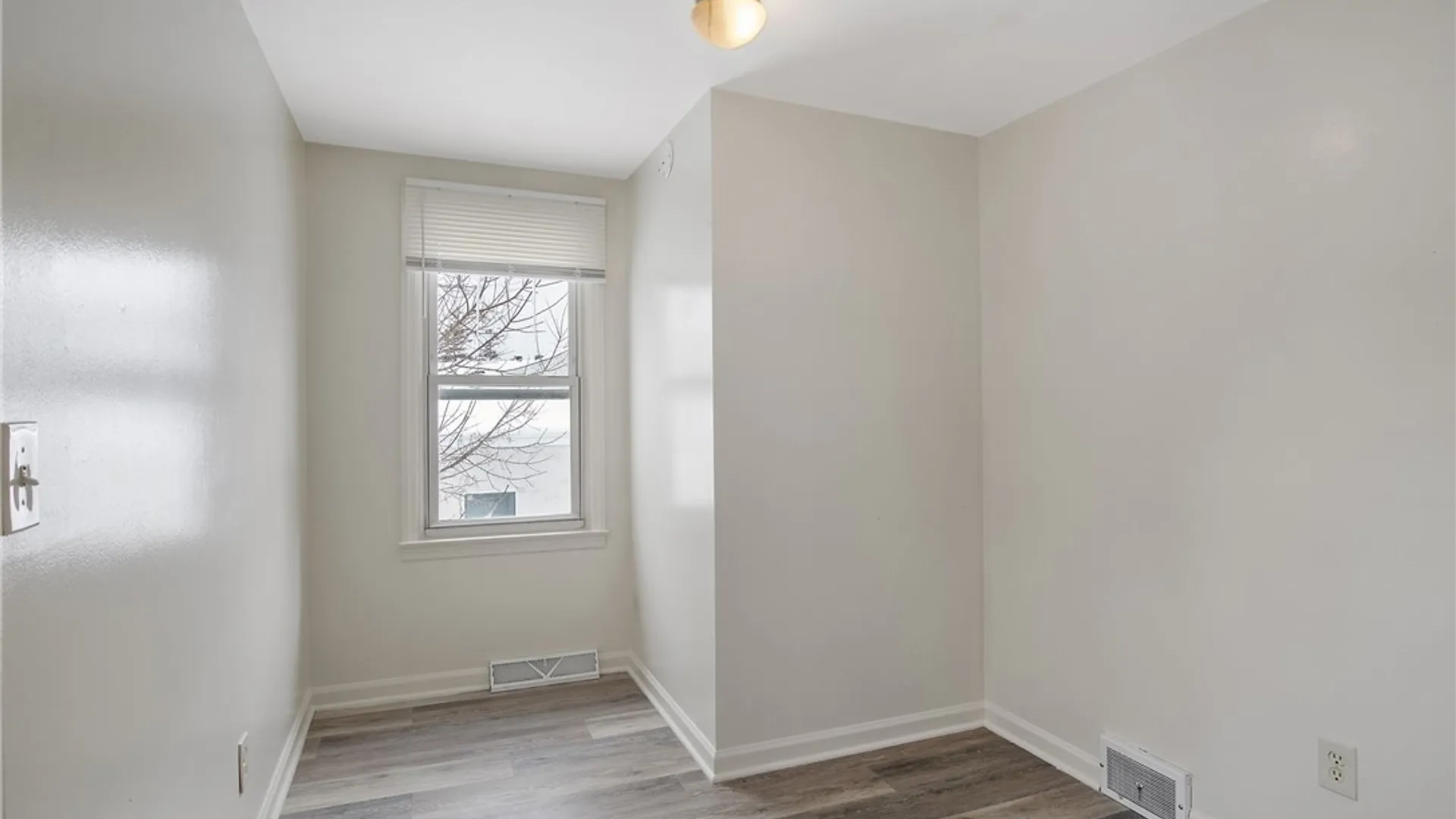 Property at 104 Tamarack Street, Salina, NY 13088 32