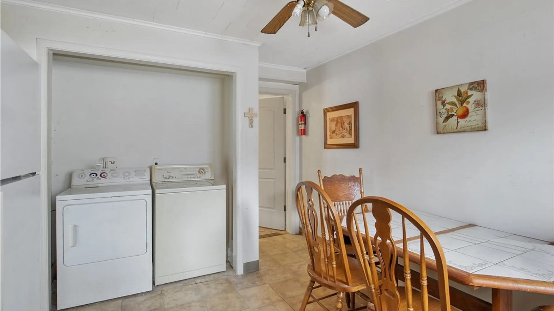 Property at 104 Tamarack Street, Salina, NY 13088 9